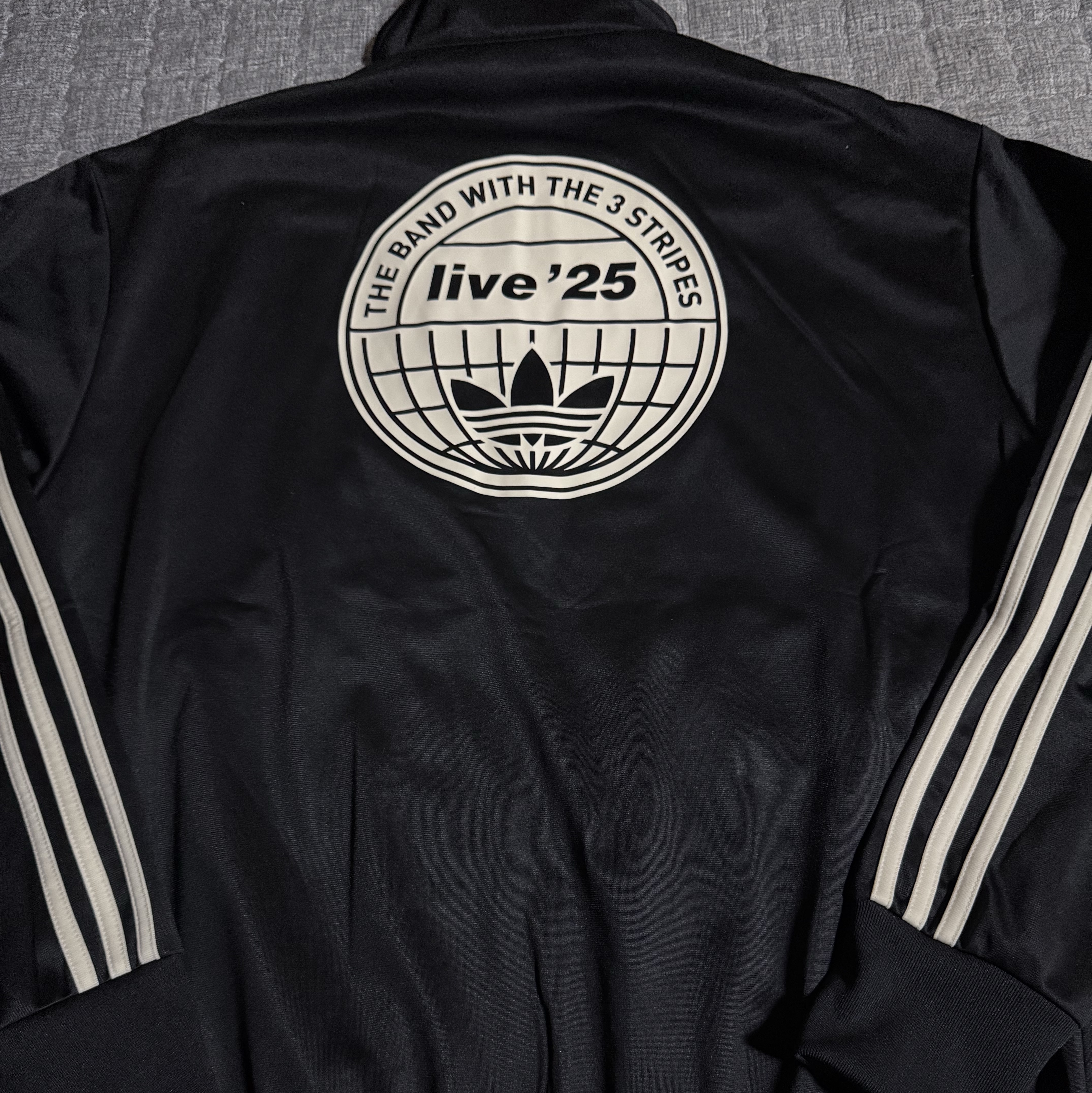 Adidas x Oasis Tour Firebird Track Top Black - KR Sizing 착용 스타일 - 3