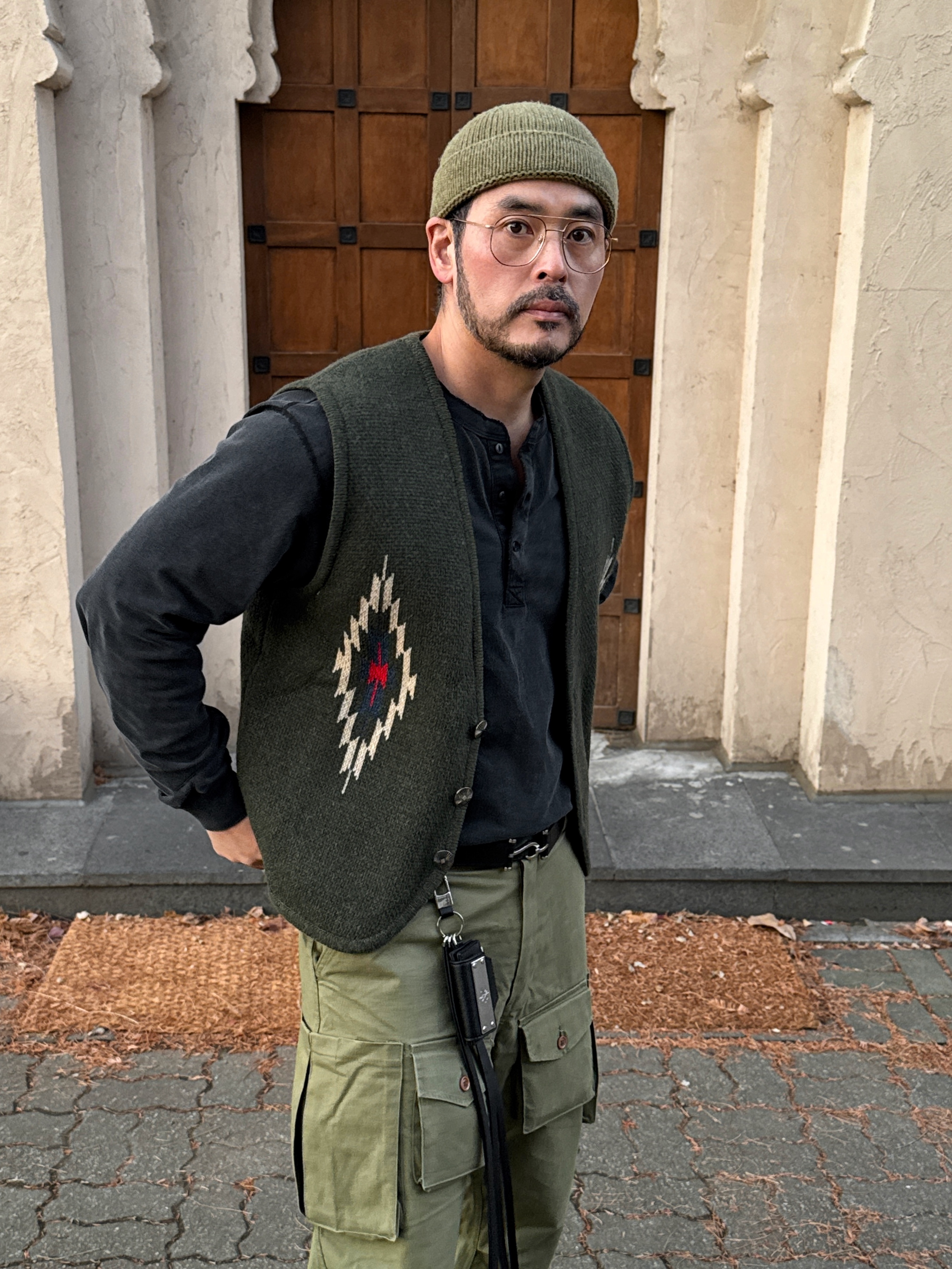 Outstanding Toray Karakoram European Goose Down Parka Olive, Yase Mud Horsehide Derby Black 착용 스타일 - 6