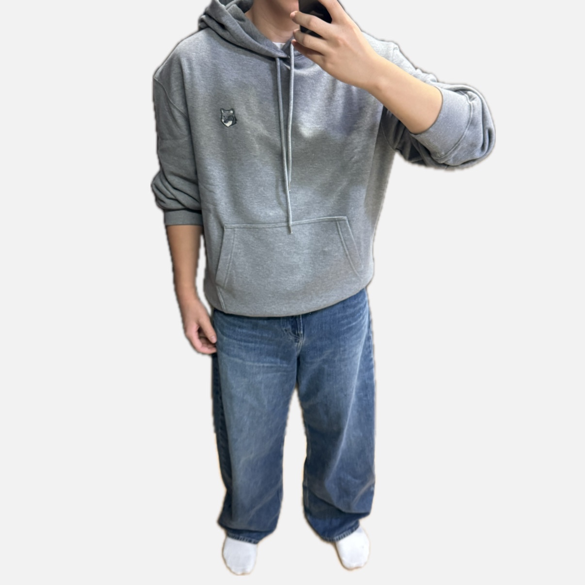 Maison Kitsune Fox Head Comfort Hoodie Medium Grey Melange 착용 스타일