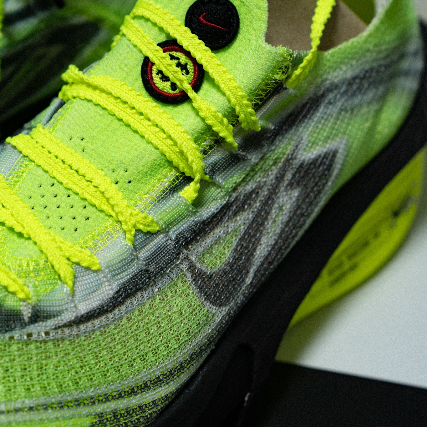 Nike Air Zoom Alphafly Next% 3 Multicolor Volt 착용 스타일 - 2