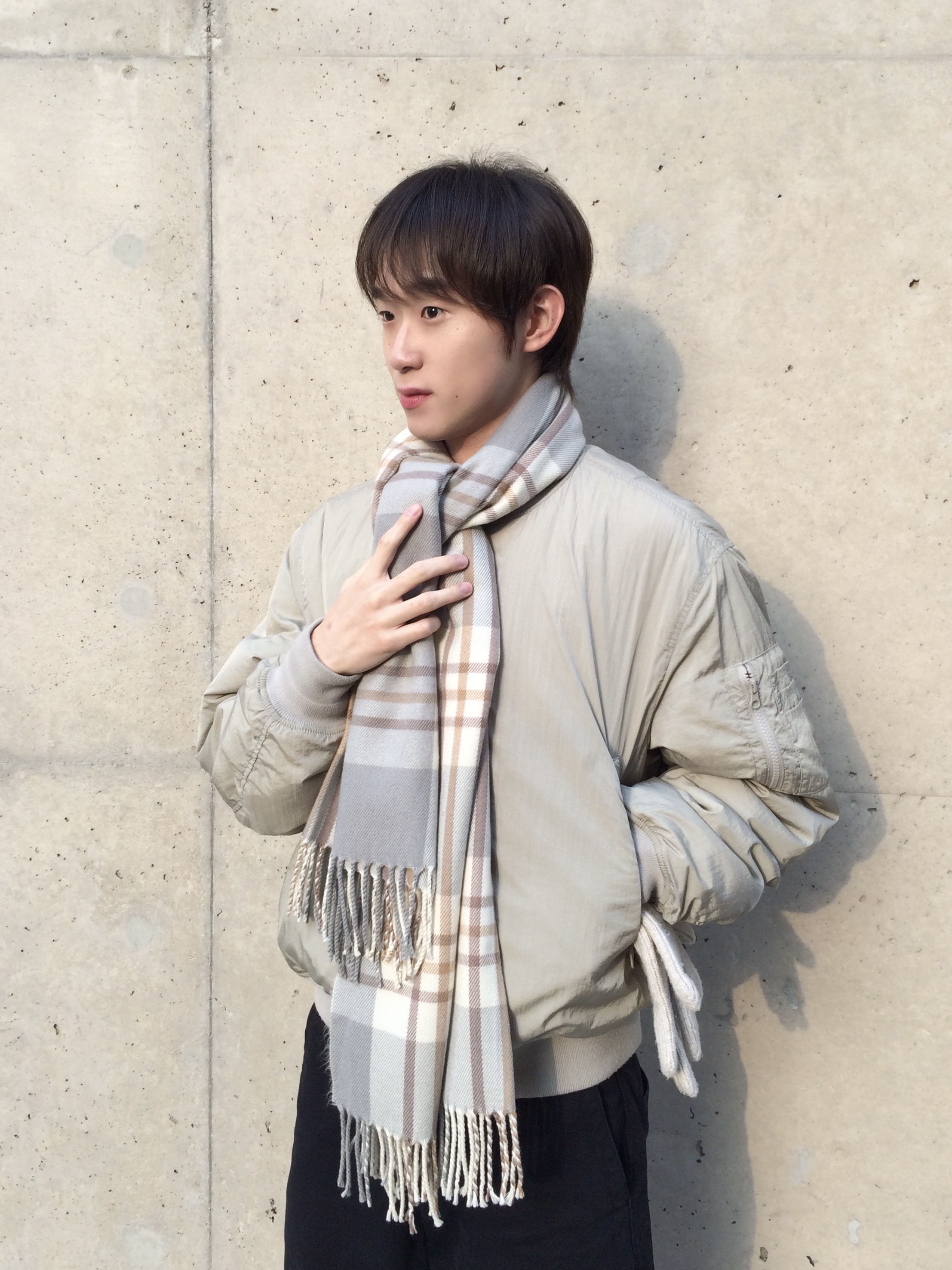 JOSEPHT Amos Black 착용 스타일 - 2