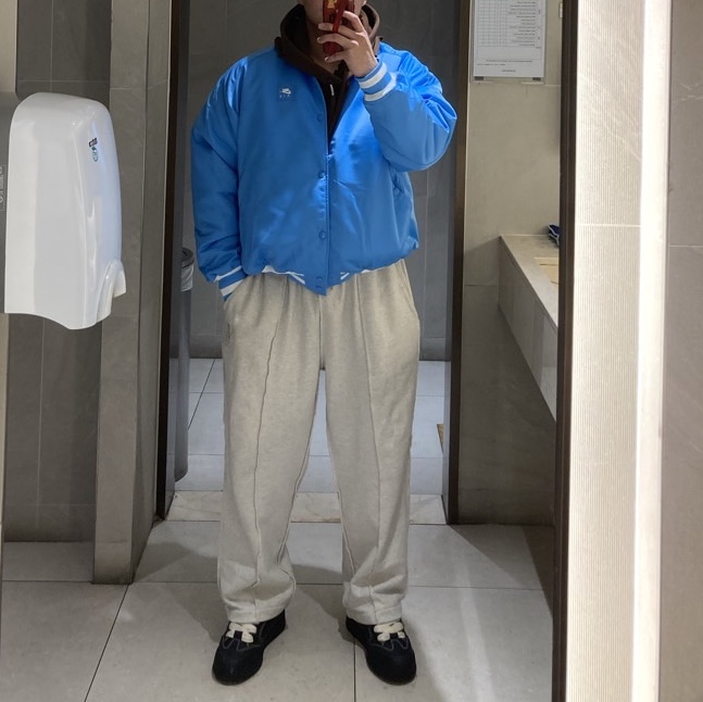 Nike Air Varsity Jacket University Blue White - Asia, Nike x Off-White Air Force 1 Low MCA University Blue 착용 스타일 - 1