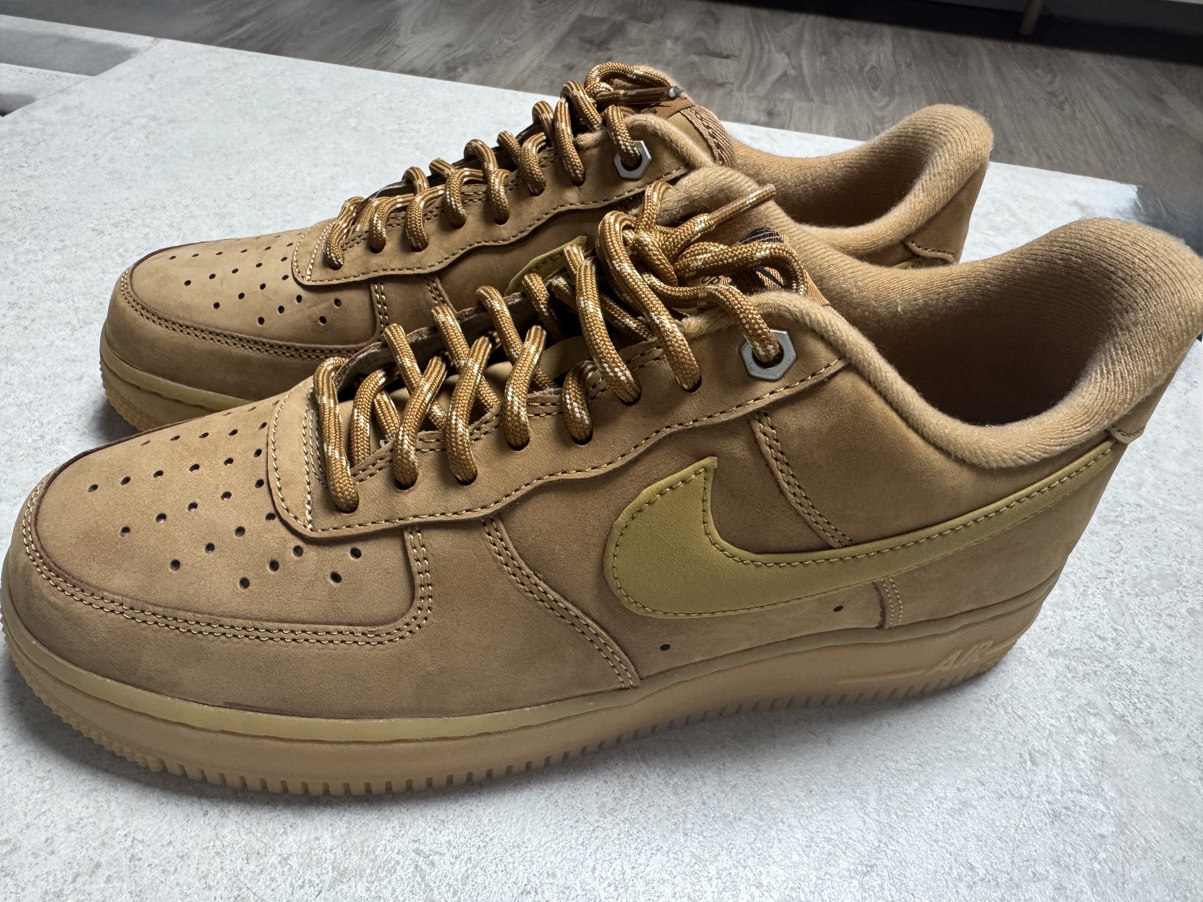 Nike Air Force 1 '07 WB Flax 착용 스타일