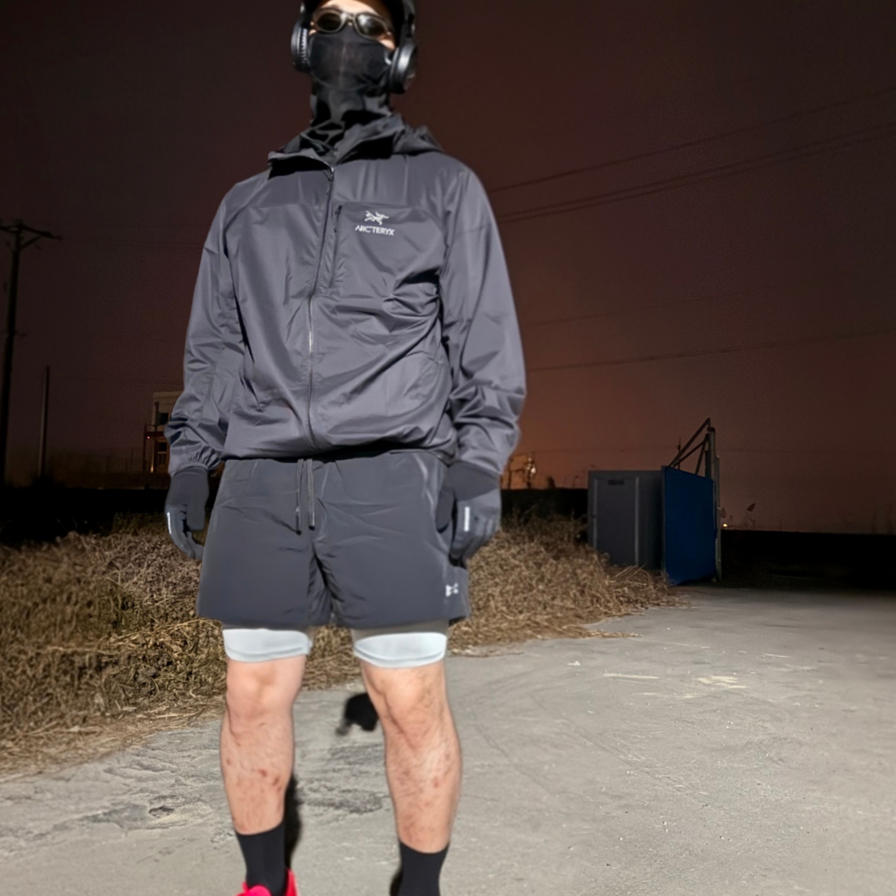 Arc'teryx Squamish Hoody Black 착용 스타일 - 2