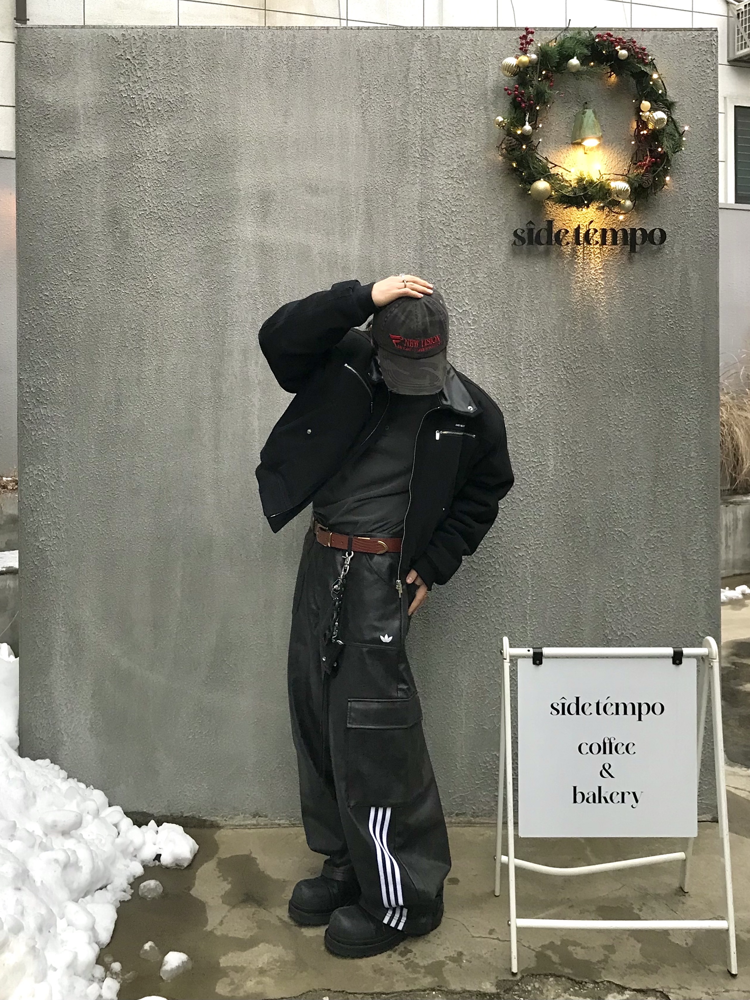 (W) Adidas Adilenium Season 3 Vintage Faux Leather Pants Black - KR Sizing, Stussy Metal S Tip Belt Desert 착용 스타일 - 2