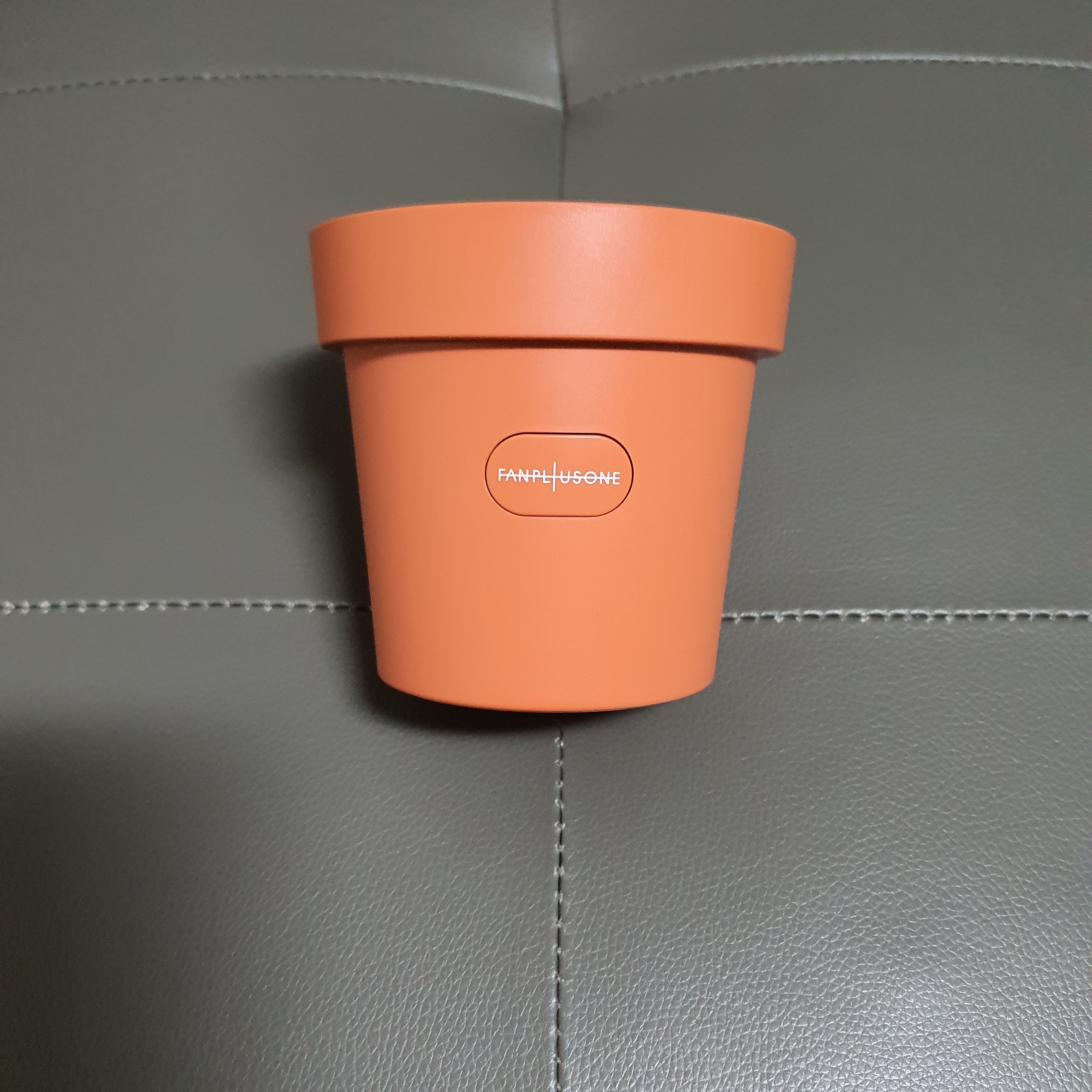 G-DRAGON Ubermensch Official Light Stick Cradle 착용 스타일