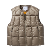 Goldwin 0 Three-Dimensional Down Light Vest Dune