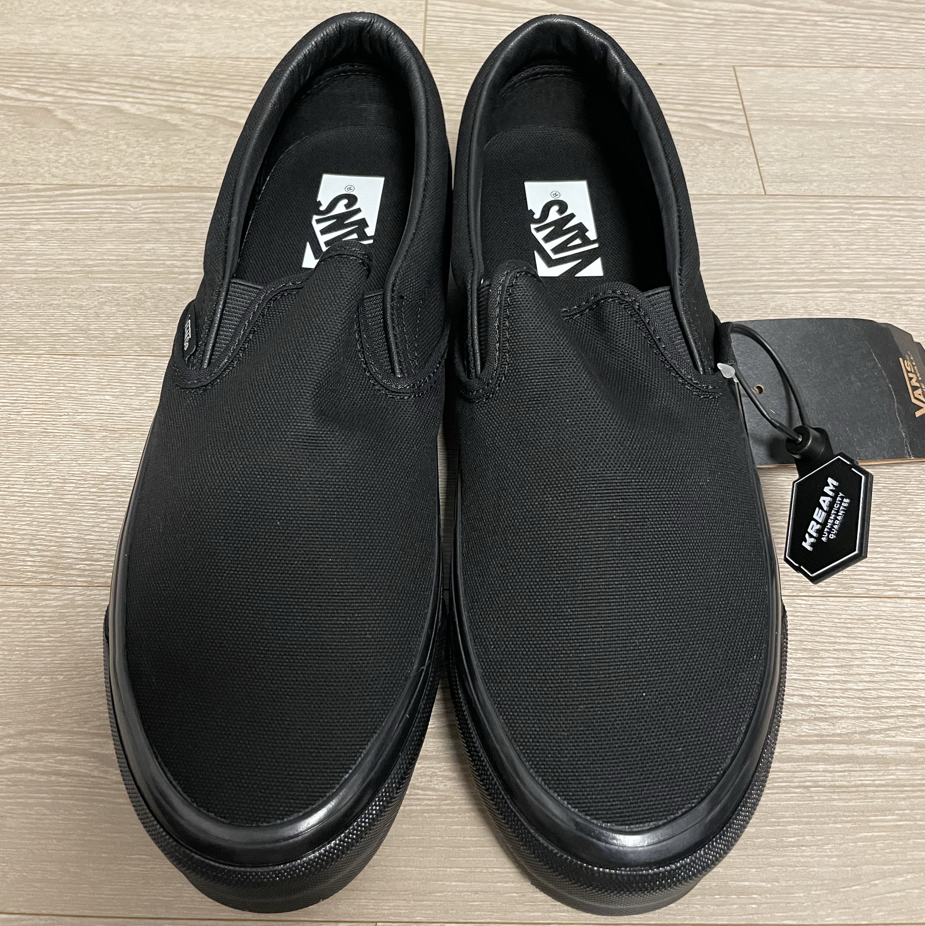 Vans Premium Slip-On 98 Black 착용 스타일 - 4