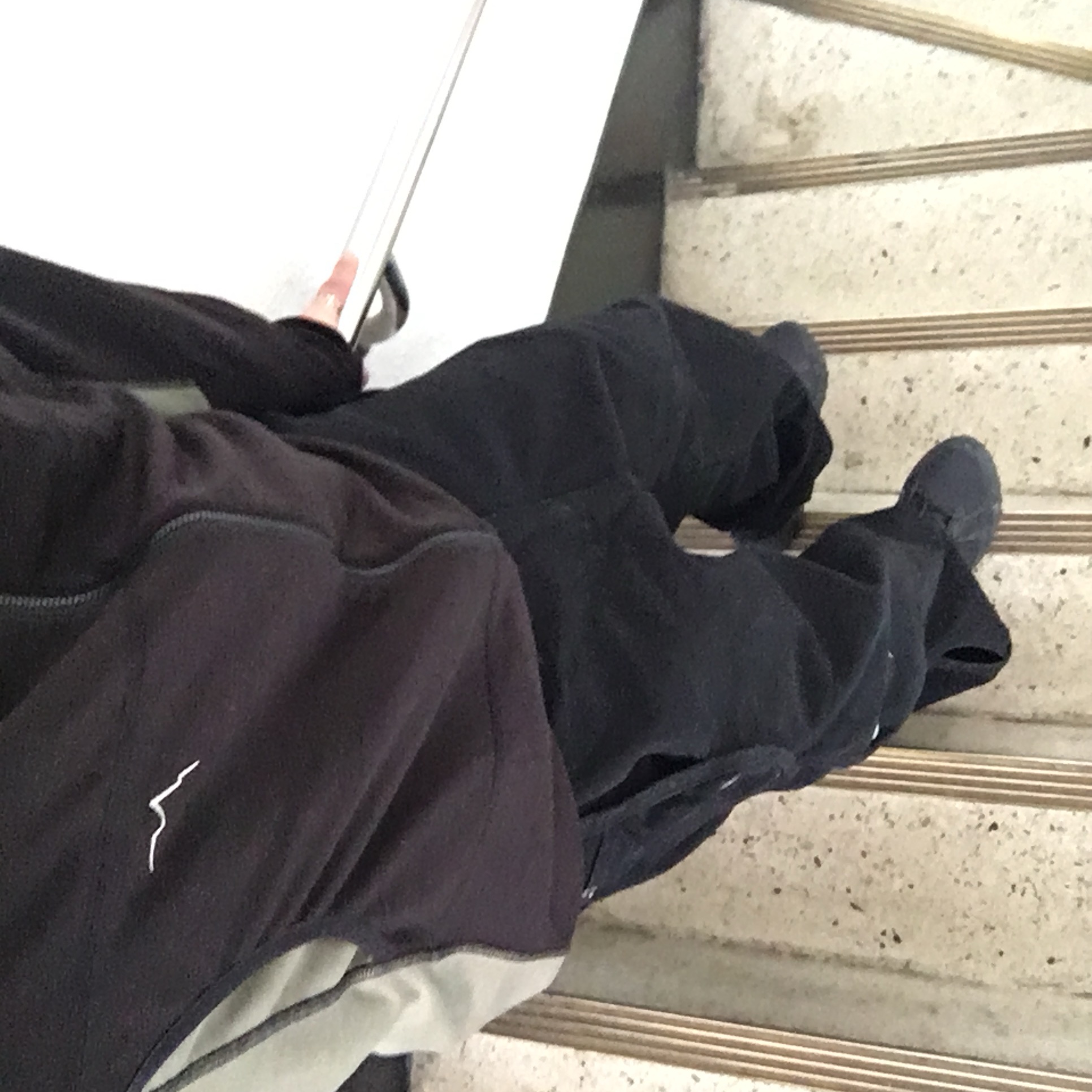 Sansan Gear Cotton Wave Pants Black 착용 스타일