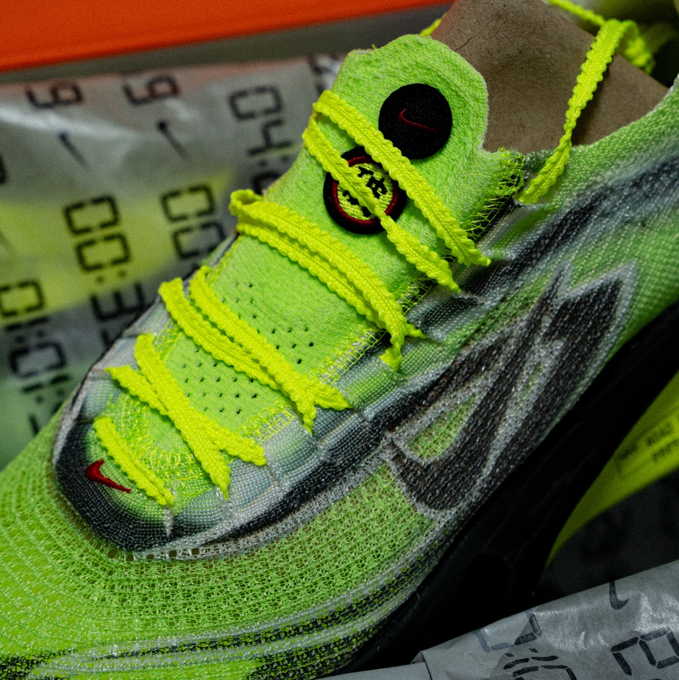 Nike Air Zoom Alphafly Next% 3 Multicolor Volt 착용 스타일 - 4