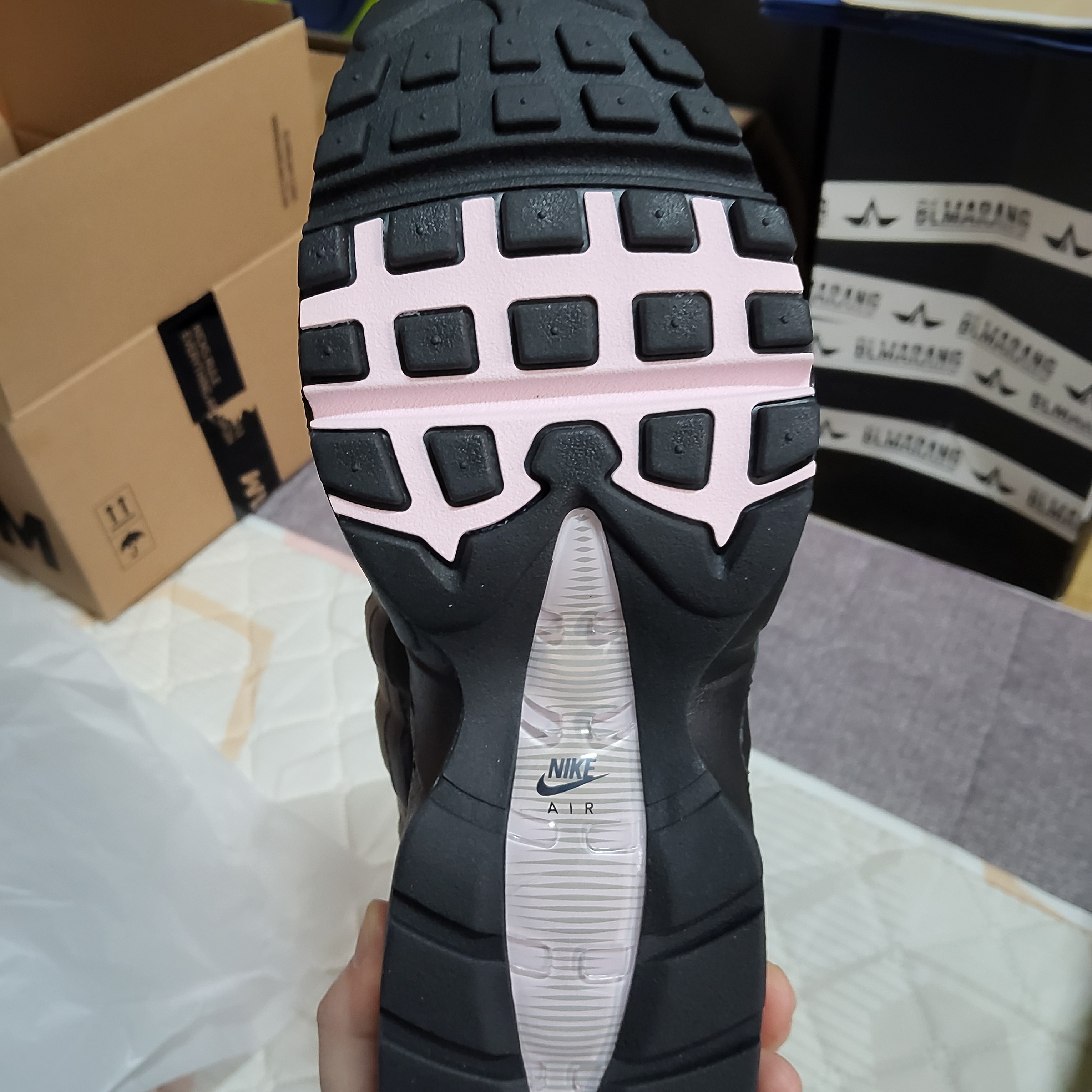 (W) Nike Air Max 95 Pink Foam 착용 스타일 - 6