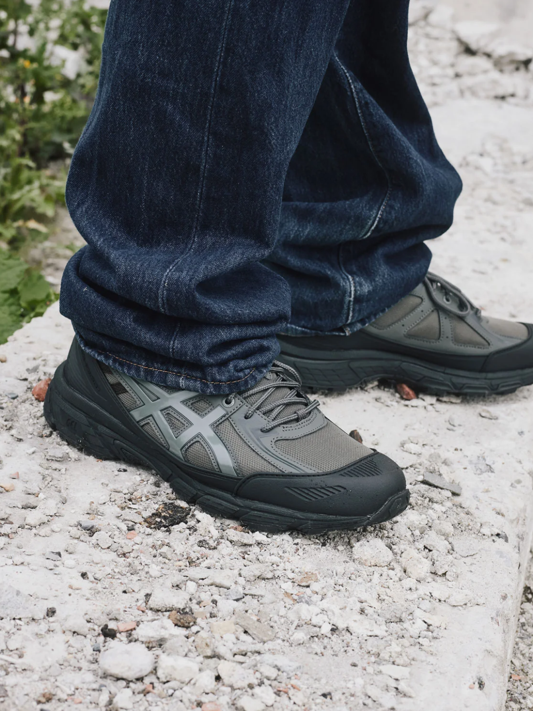 Mizuno Speed 10S Black White, New Balance 1906L Rich Oak 착용 스타일 - 4