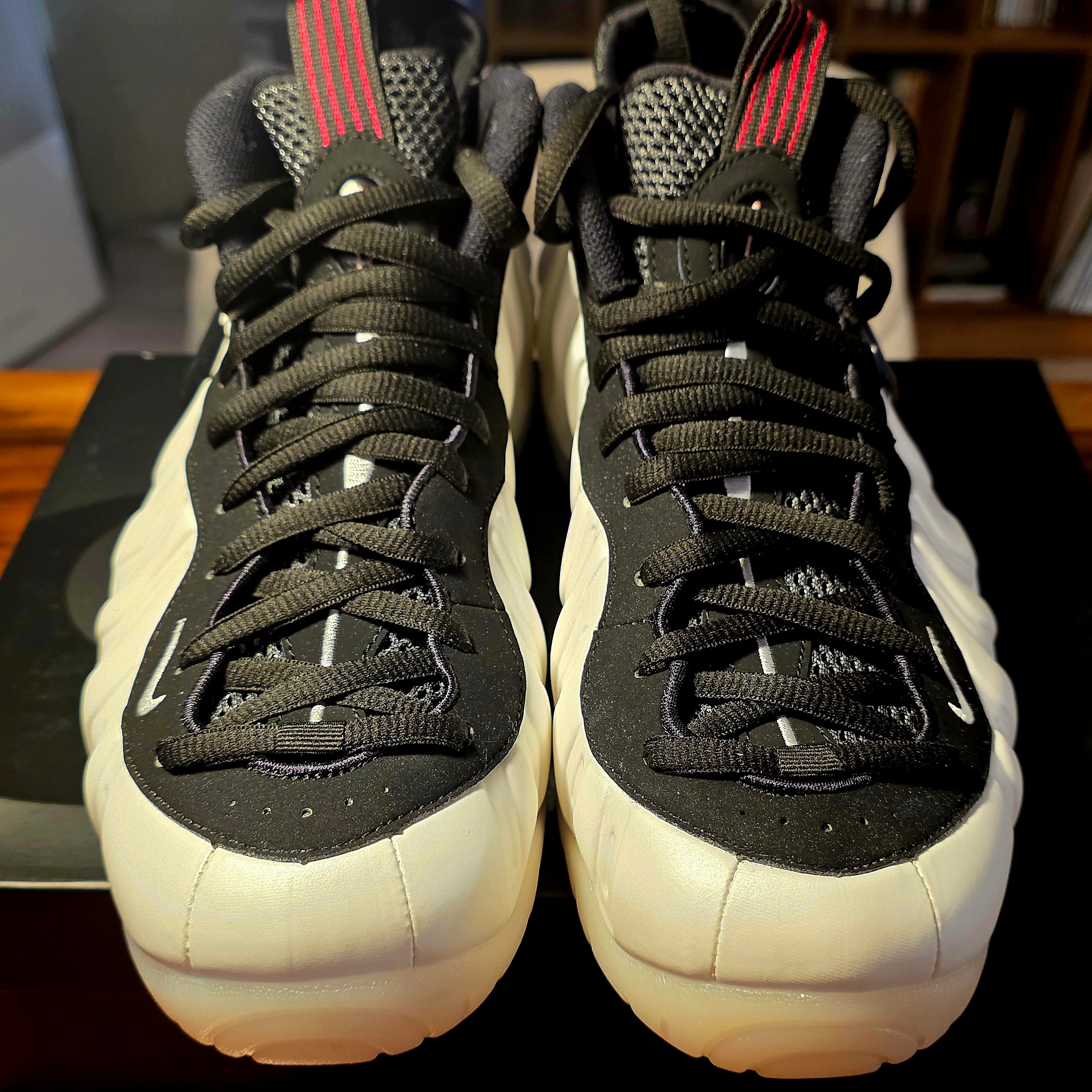 Nike Air Foamposite Pro Pearl White White 착용 스타일 - 3
