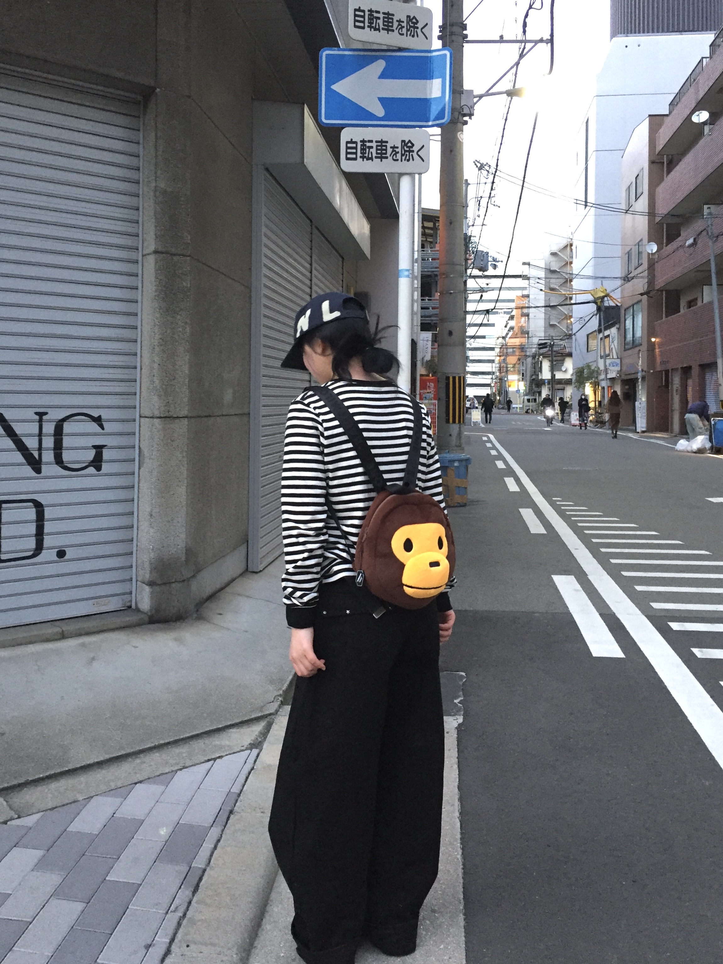 BAPE Baby Milo Plush Backpack Brown, [더블적립] SUNLOVE Capital Cap Navy 착용 스타일 - 2