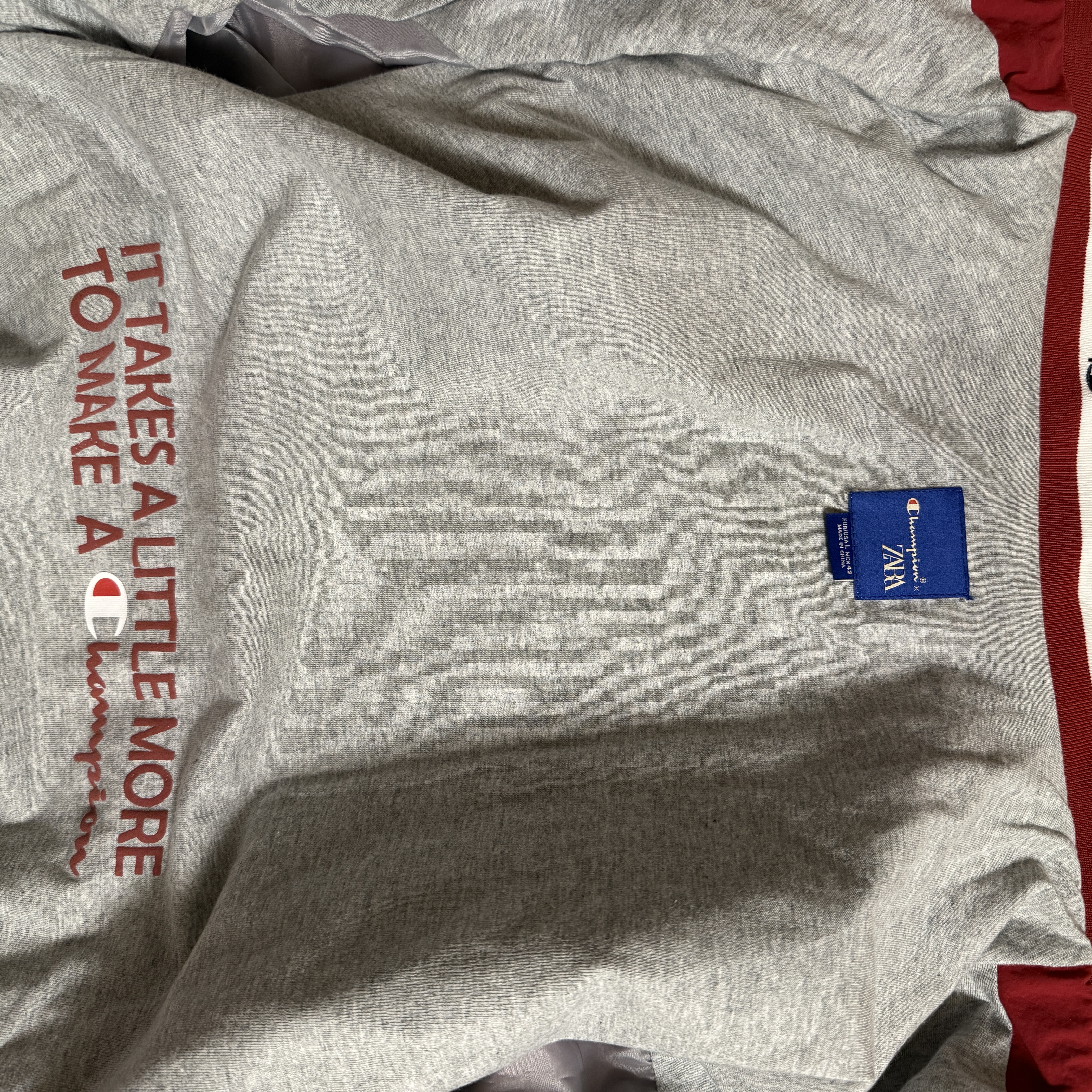 Zara x Champion Technical Patch Jacket Red 착용 스타일 - 2