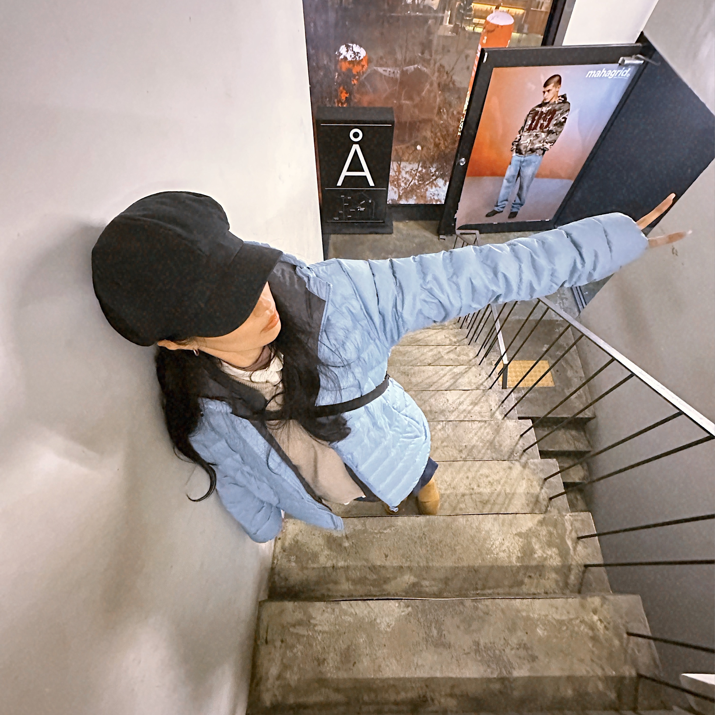 QT8 GARMENTS Duck Down Lightweight Jacket Sky Blue, Dunst Essential Straight Jeans Classic Blue 착용 스타일 - 2