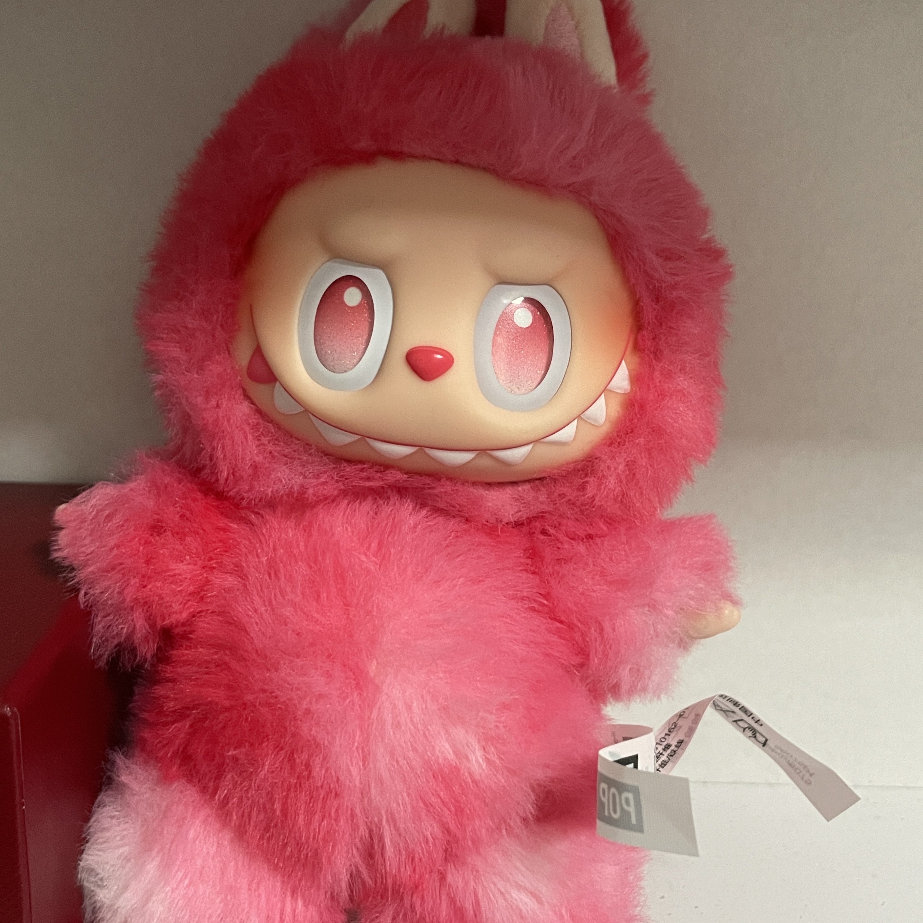 Pop Mart Labubu The Monsters Highlight Series Sealed Case (1 Blind Box) 착용 스타일