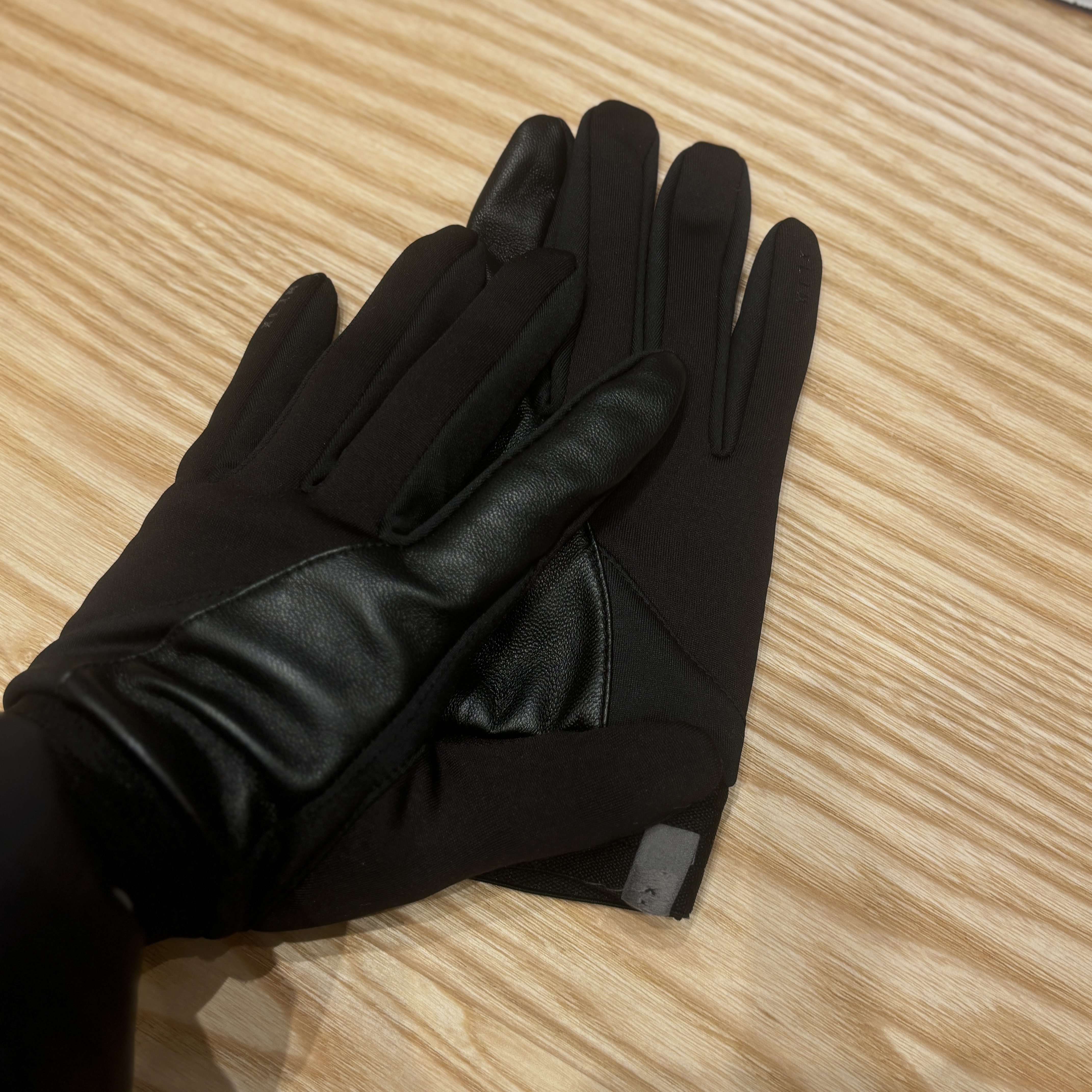 Xlim Ep.8 01 Gloves Black 착용 스타일 - 1