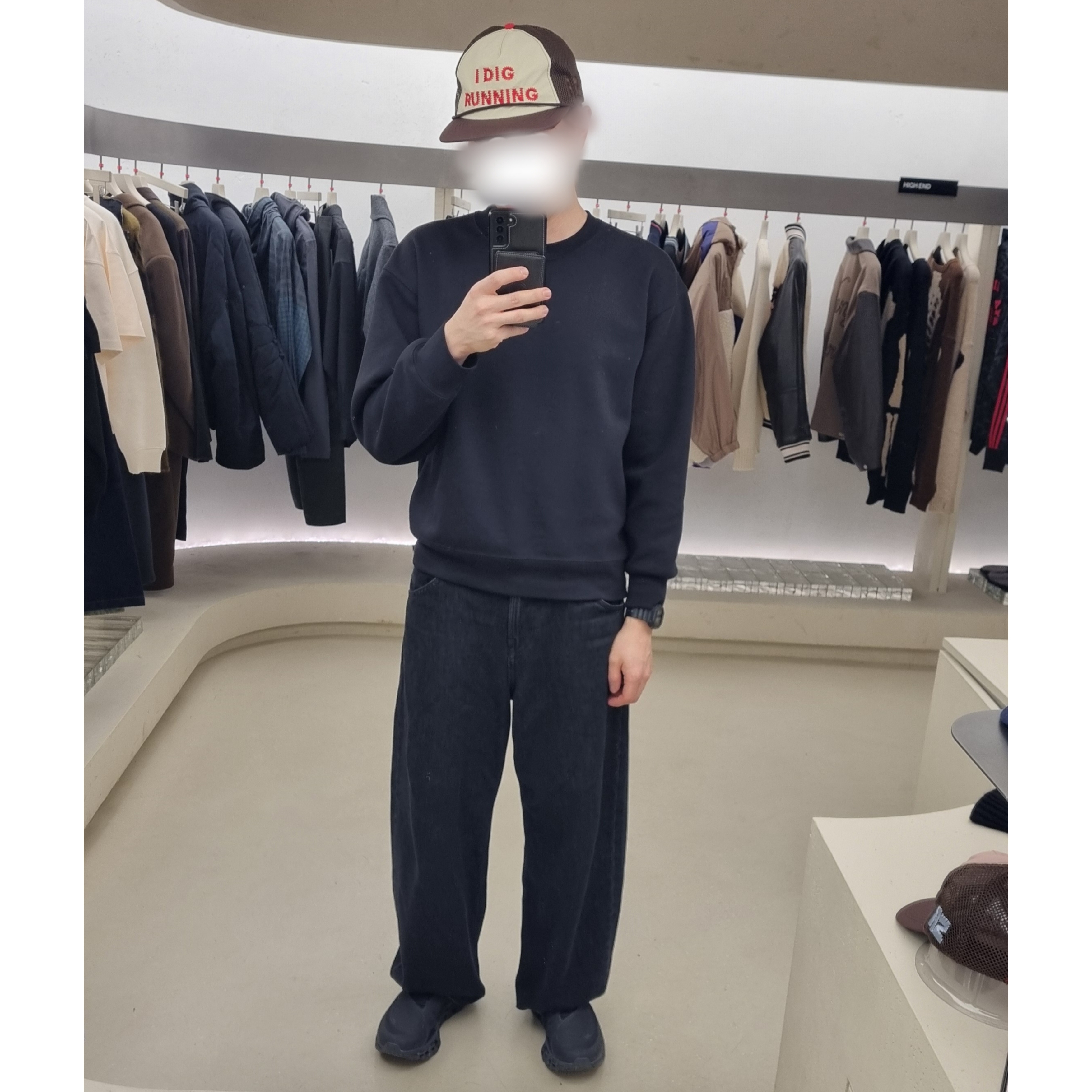 On Running x Post Archive Faction (Paf) Cloudmonster 2 Black Magnet, Alex Zono I Dig Running Trucker Hat OG Brown 착용 스타일 - 1