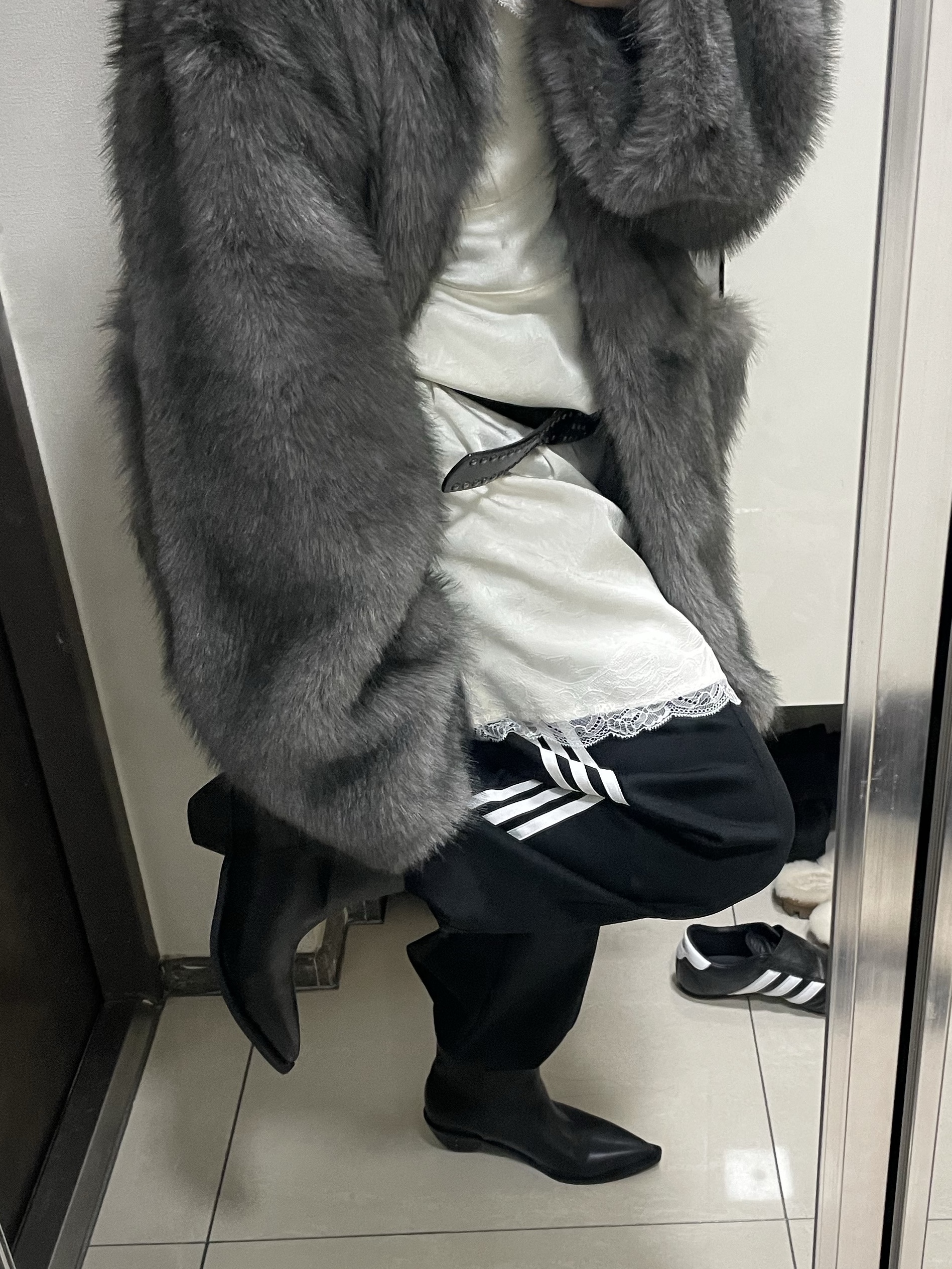 The North Face 1992 Nuptse Jacket Black, (W) The North Face White Label Novelty Nuptse Down Jacket Cocoa Brown 착용 스타일 - 4