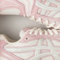 (W) Asics Gel-Kayano 14 Cream Pink Salt 착용 스타일