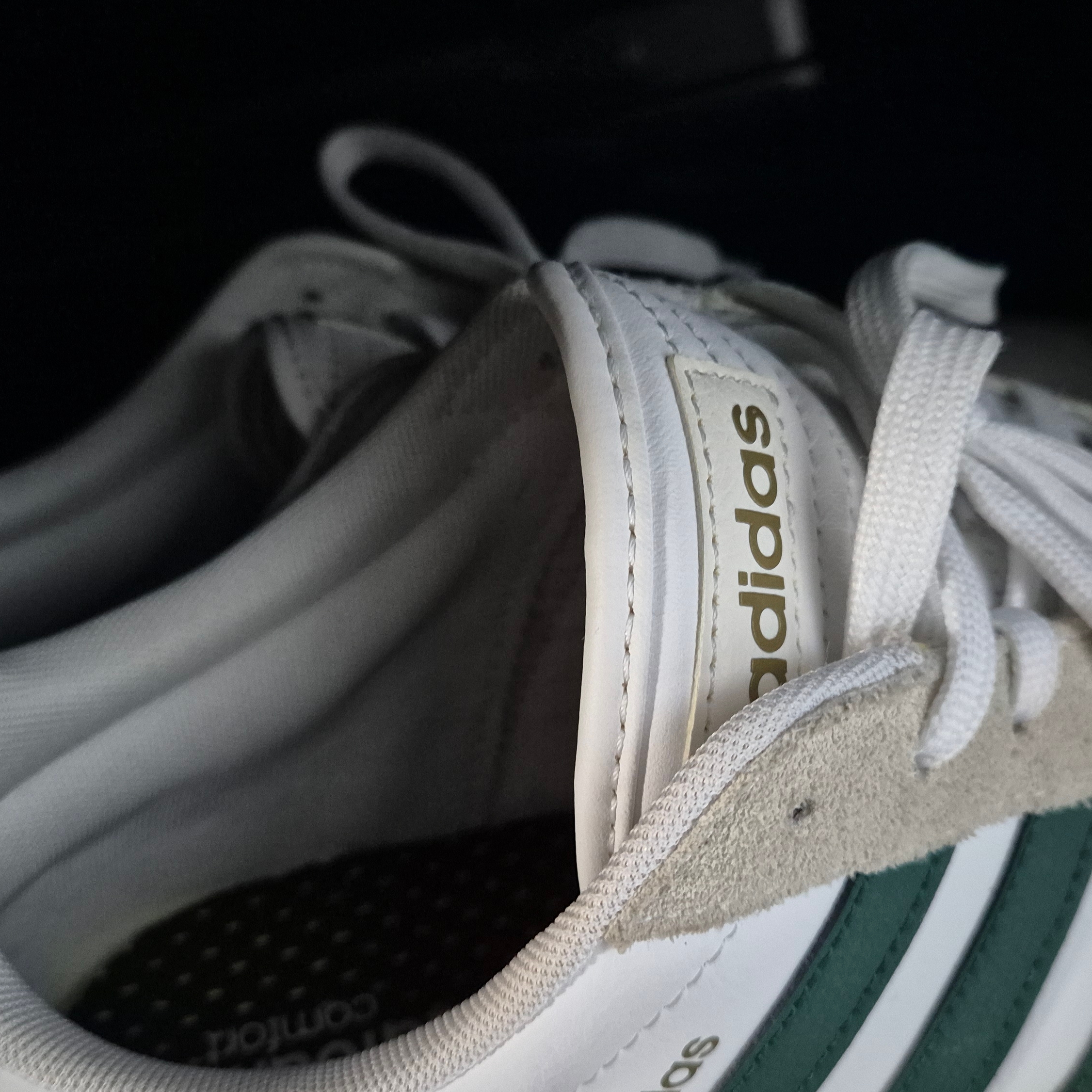 Adidas Gradas Collegiate Green 착용 스타일