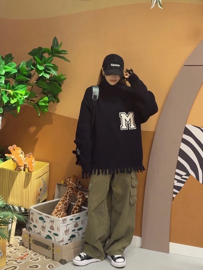 Supreme 2-Tone Corduroy Camp Cap Black - 23SS, Maison Mihara Yasuhiro Peterson OG Sole Canvas Low Sneakers Black 착용 스타일 - 1