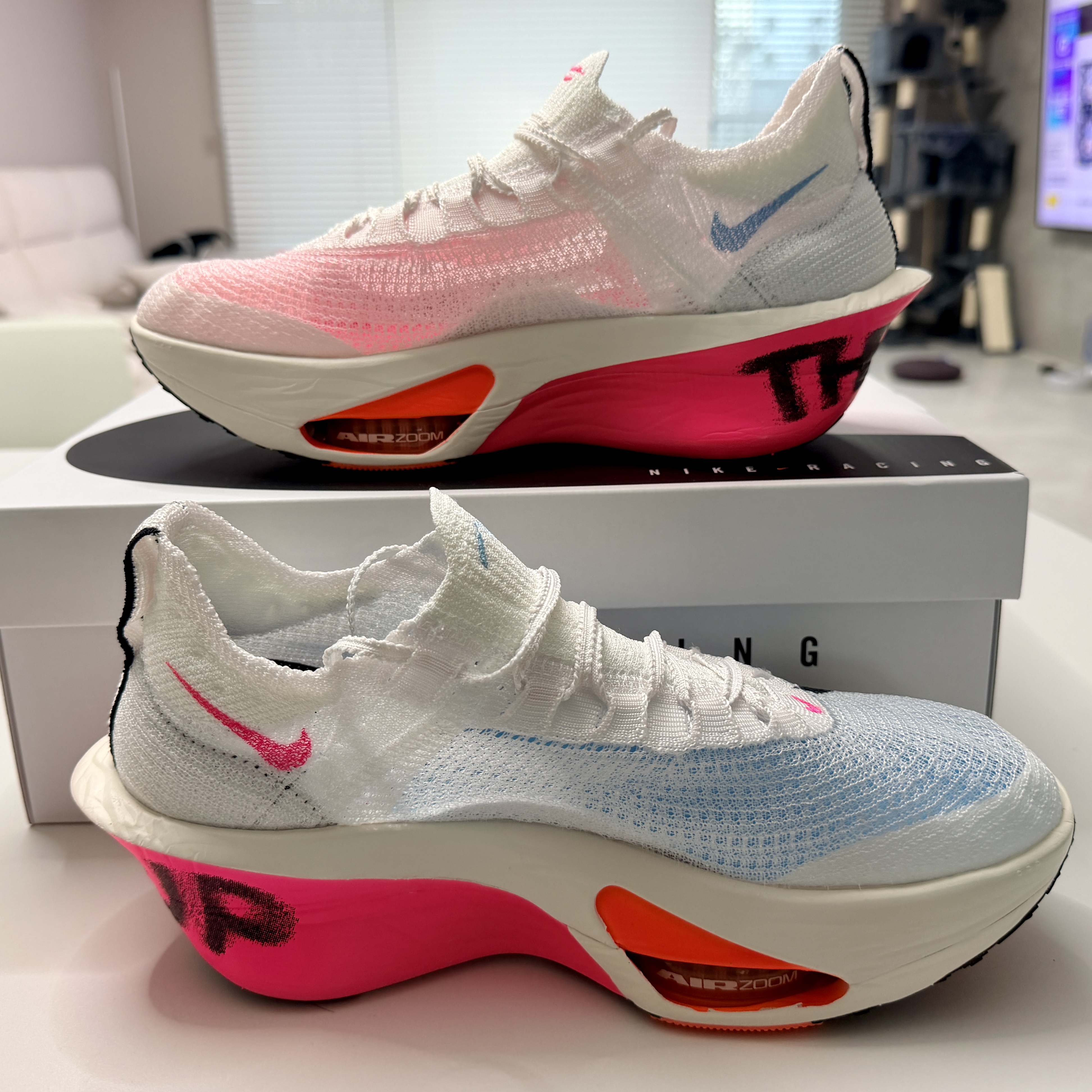 Nike Air Zoom Alphafly Next% 3 White Soft Pearl 착용 스타일 - 3