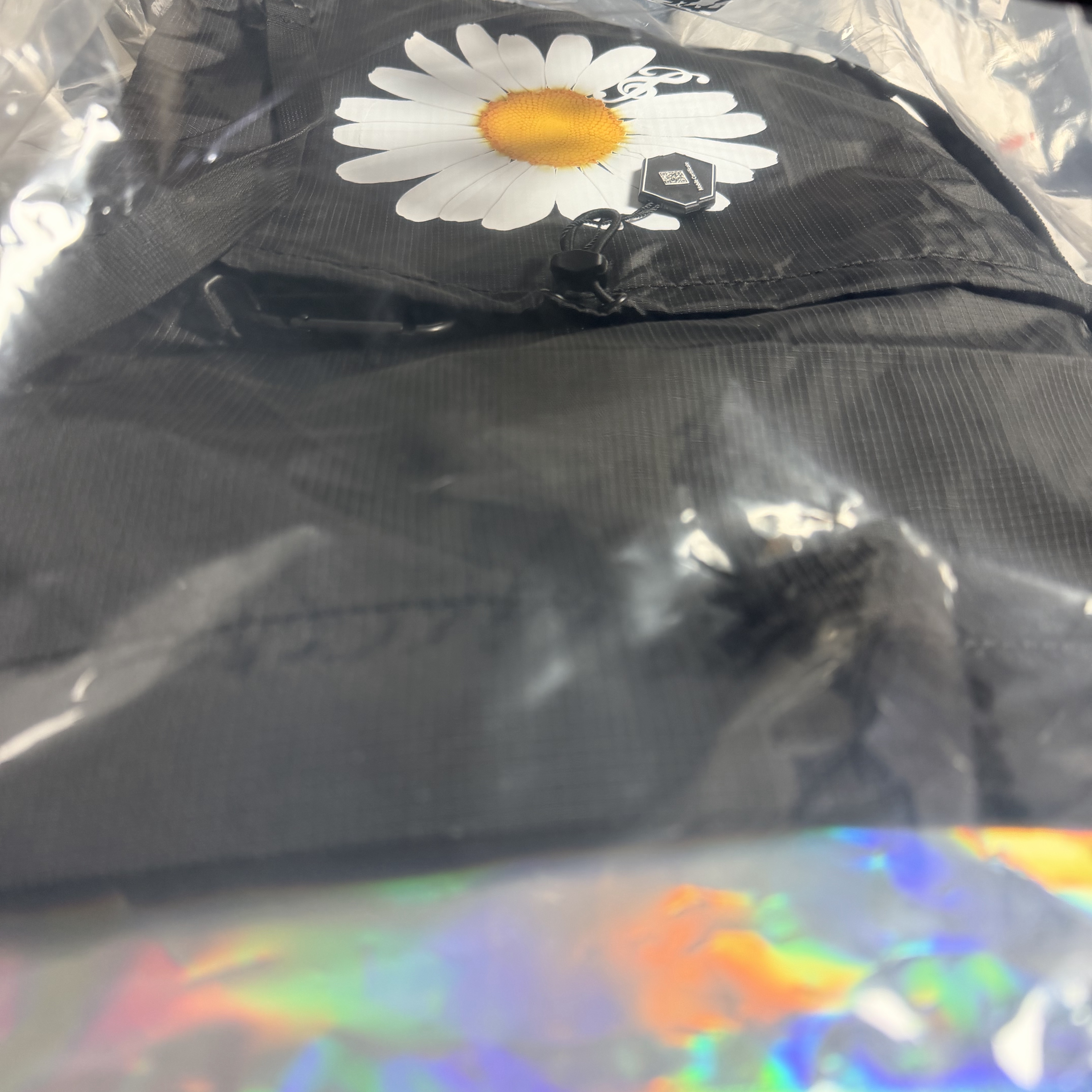 Peaceminusone x 2025 MAMA Awards Peacemamaone Gym Sack Black, COTTE Flag Fleece Hoodie Deep Blue 착용 스타일 - 1