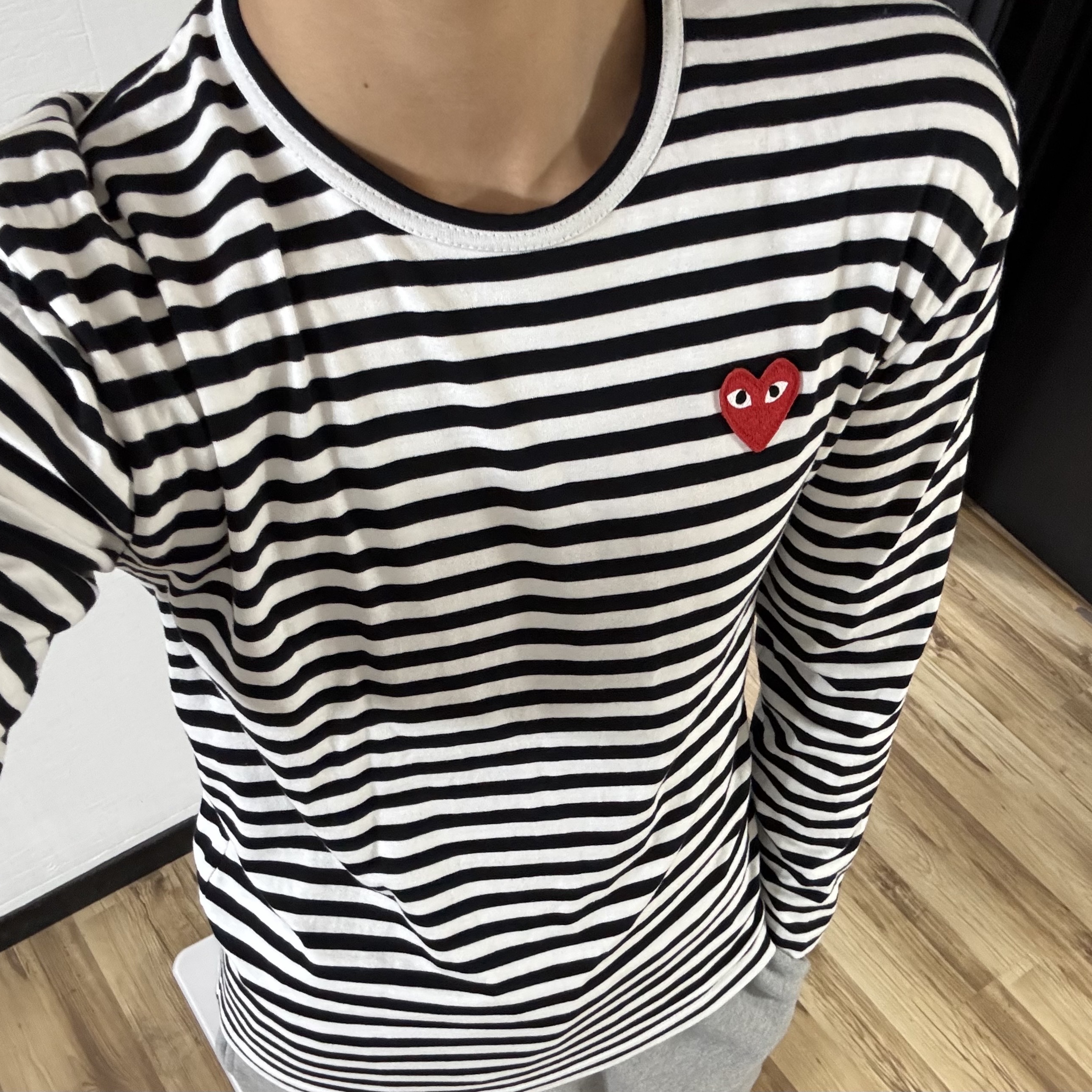 Play Comme des Garcons Striped LS T-Shirt Black White 착용 스타일