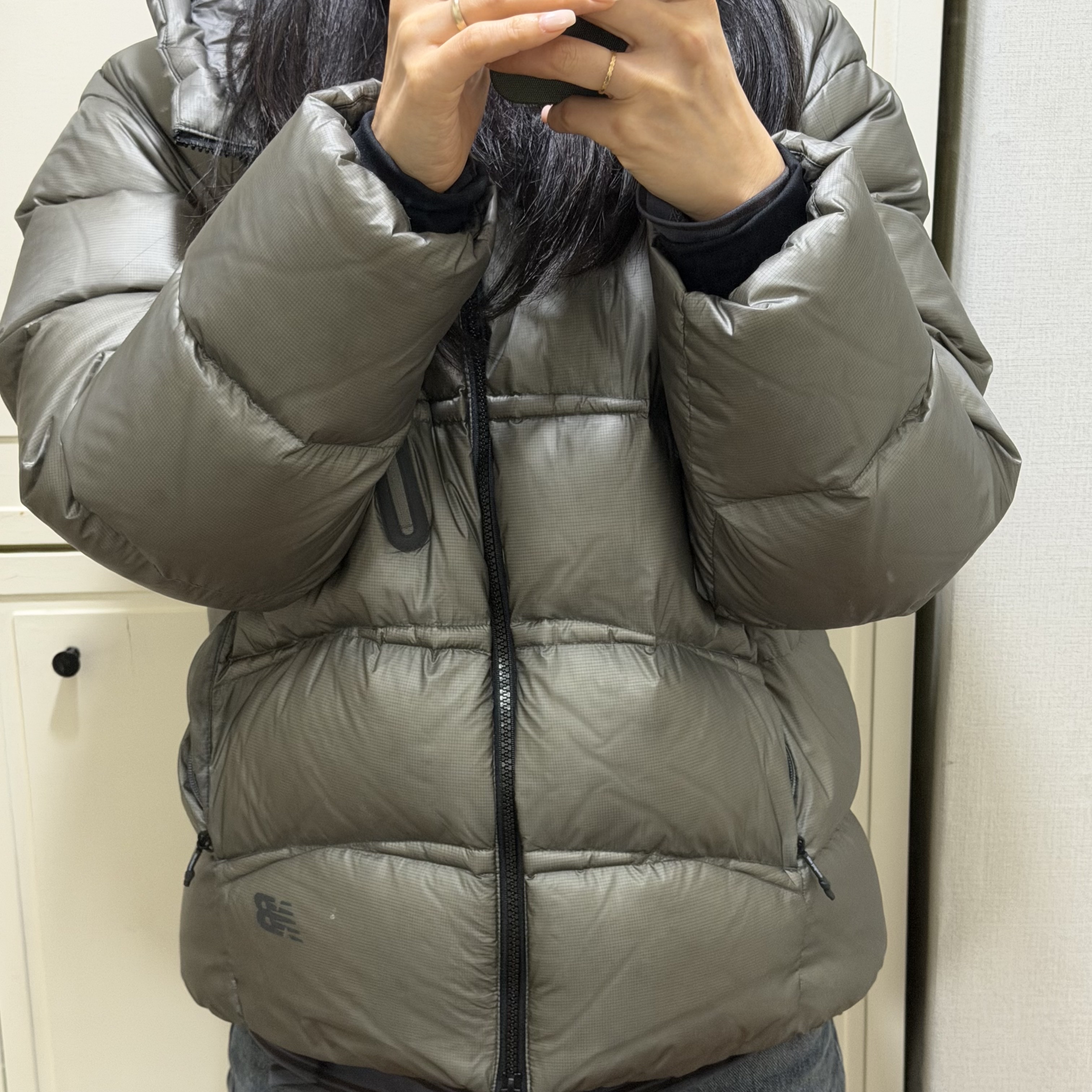 New Balance Flying 77 Superlight Hooded Heavy Goose Down Gray 착용 스타일 - 1