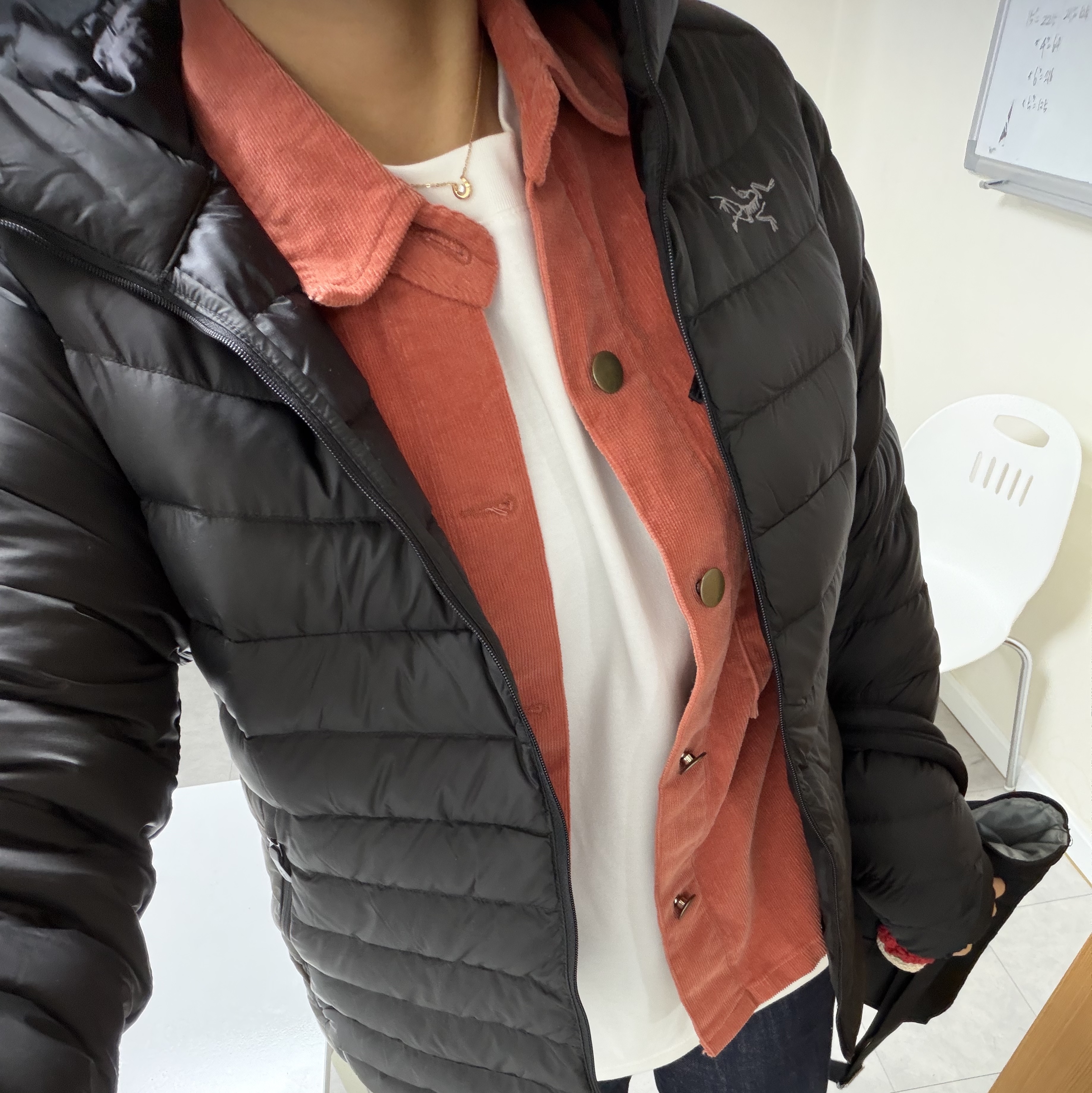 (W) Arc'teryx Cerium Hoody Black 착용 스타일