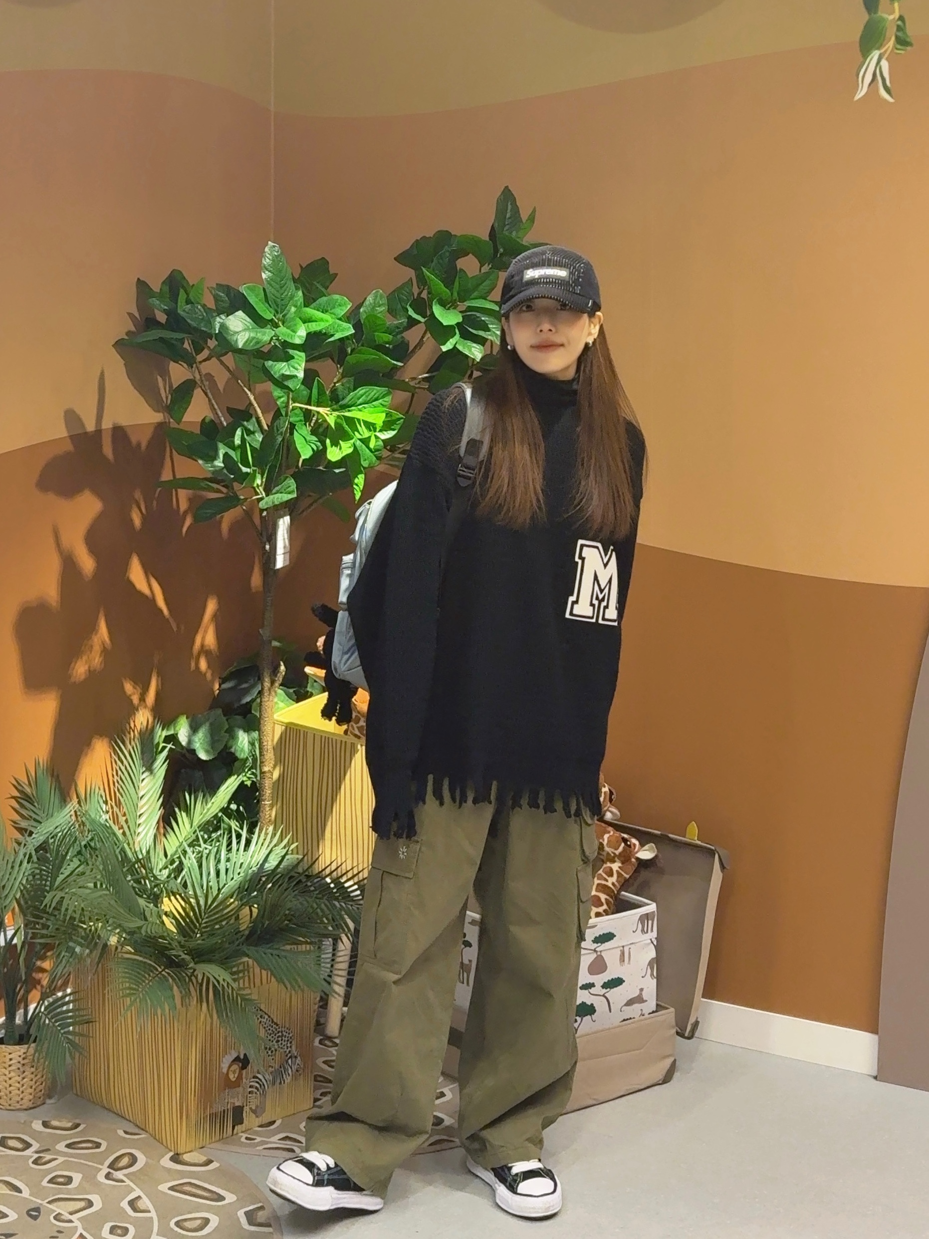 Supreme 2-Tone Corduroy Camp Cap Black - 23SS, Maison Mihara Yasuhiro Peterson OG Sole Canvas Low Sneakers Black 착용 스타일 - 3