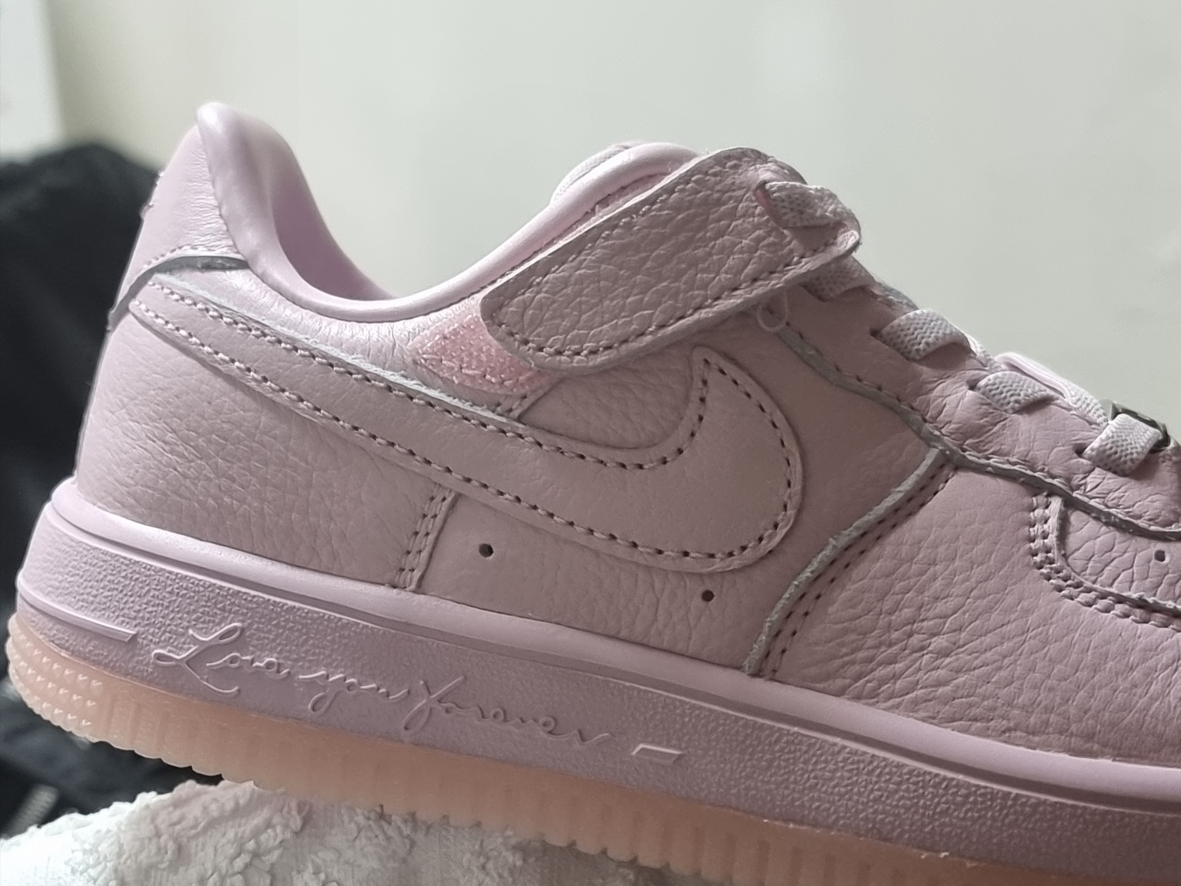 (PS) Nike x Drake Nocta Air Force 1 Low SP Certified Lover Boy Pink Foam 착용 스타일