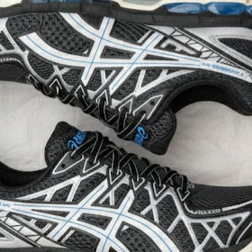 Asics Gel-Kayano 20 Black Pure Silver 착용 스타일