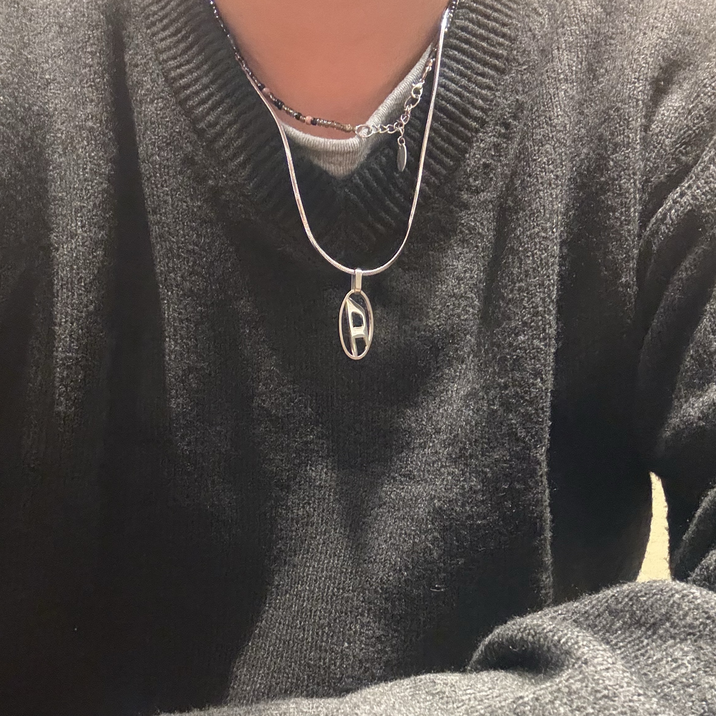 Diesel Dx1342 Stainless Steel Pendant Necklace Silver 착용 스타일 - 2