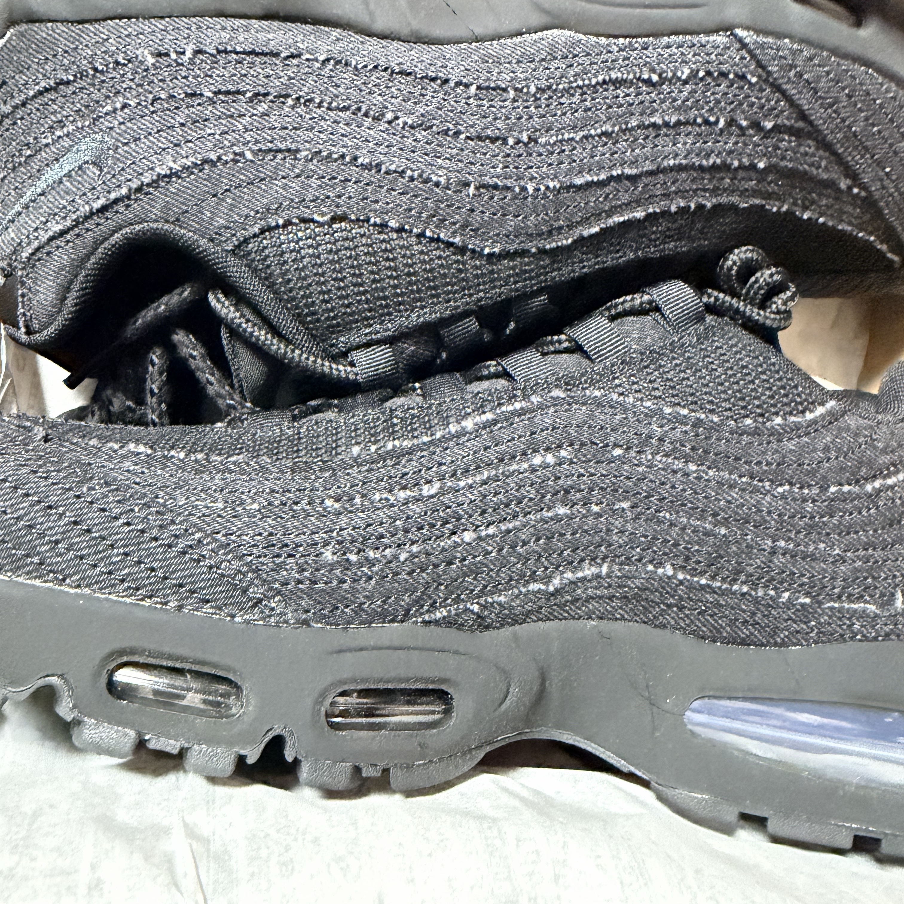 Nike x Levi's Air Max 95 Black 착용 스타일