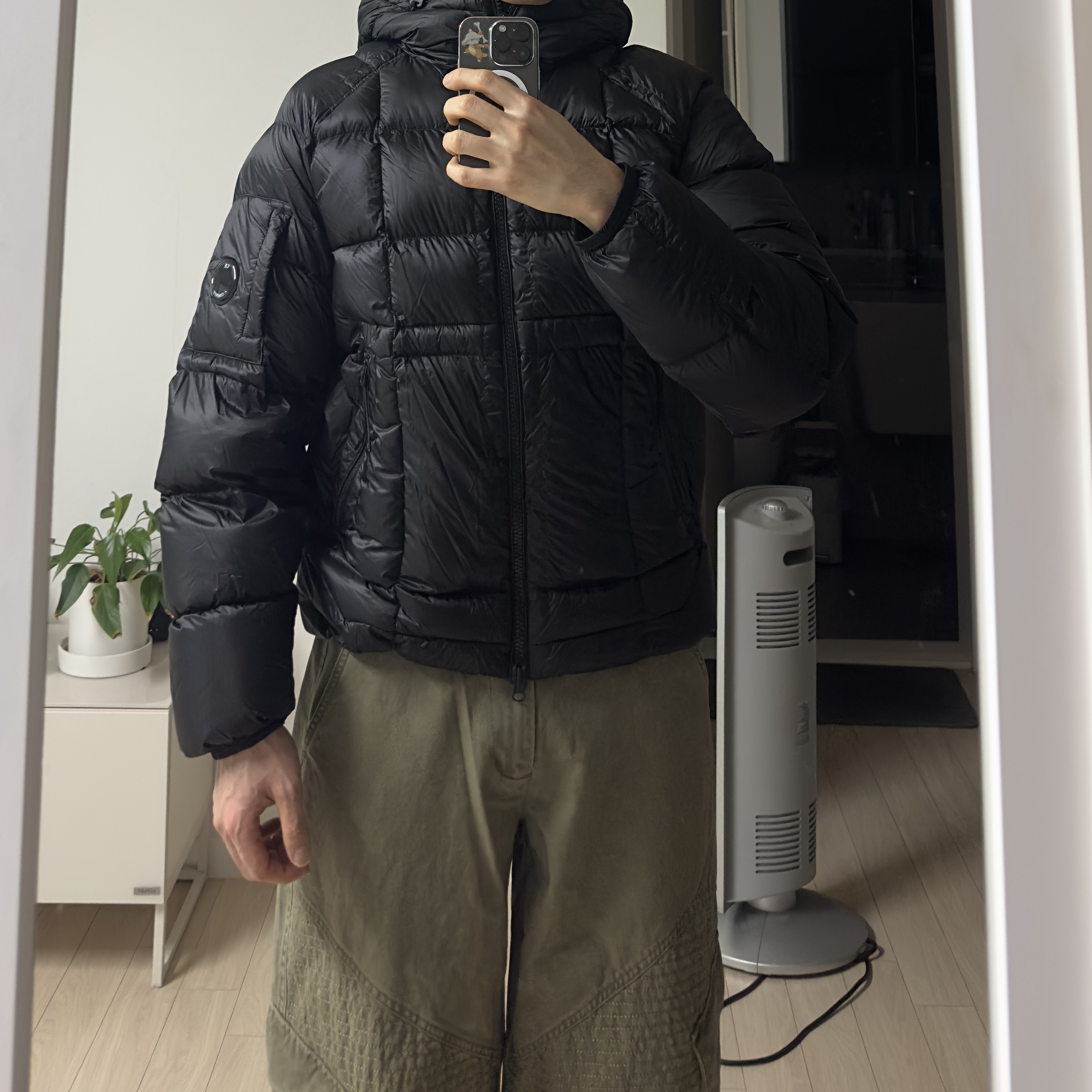 C.P. Company D.D. Shell Hooded Down Jacket Black - 25FW 착용 스타일 - 1
