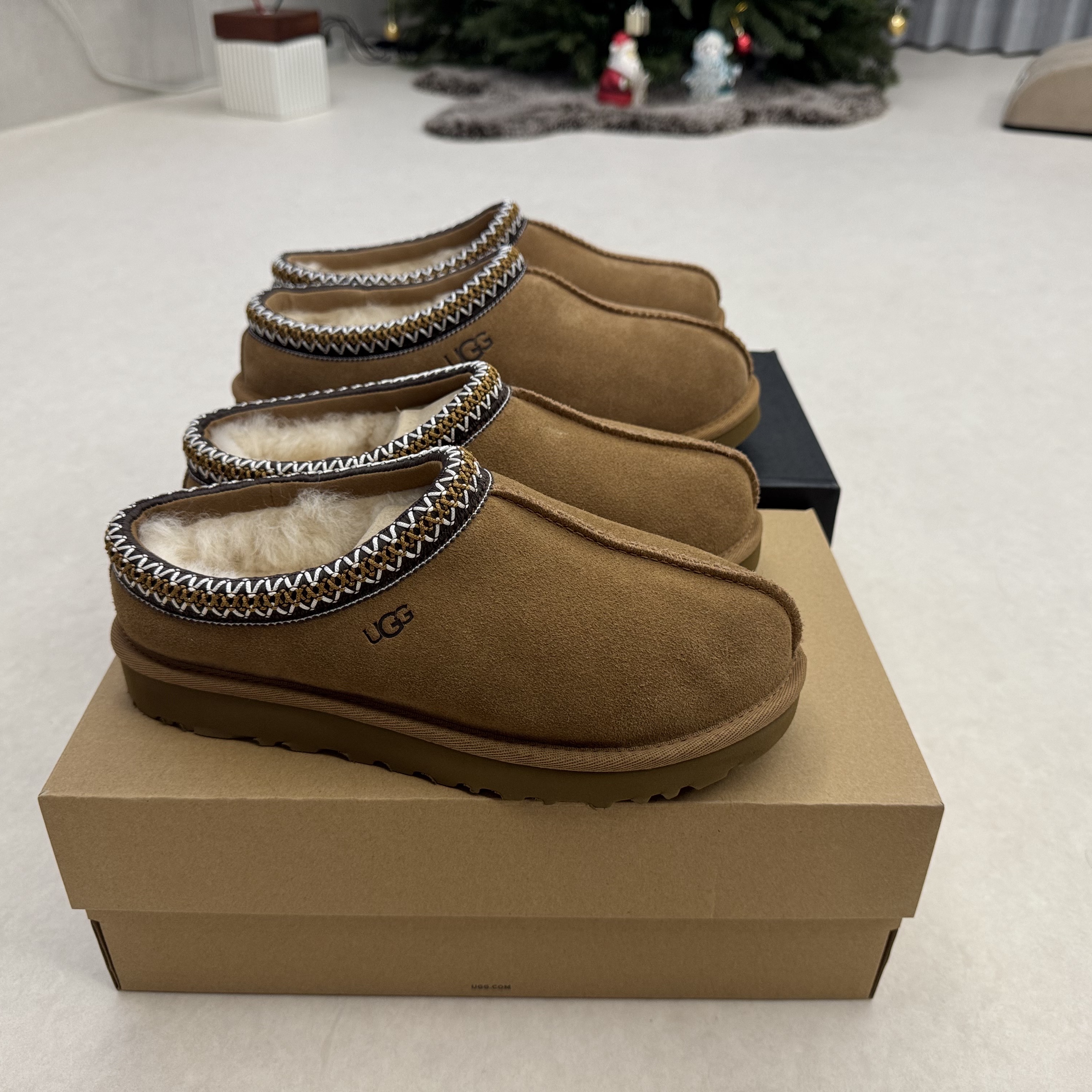 UGG Tasman II Slipper Chestnut, (W) UGG Tasman II Chestnut 착용 스타일 - 3