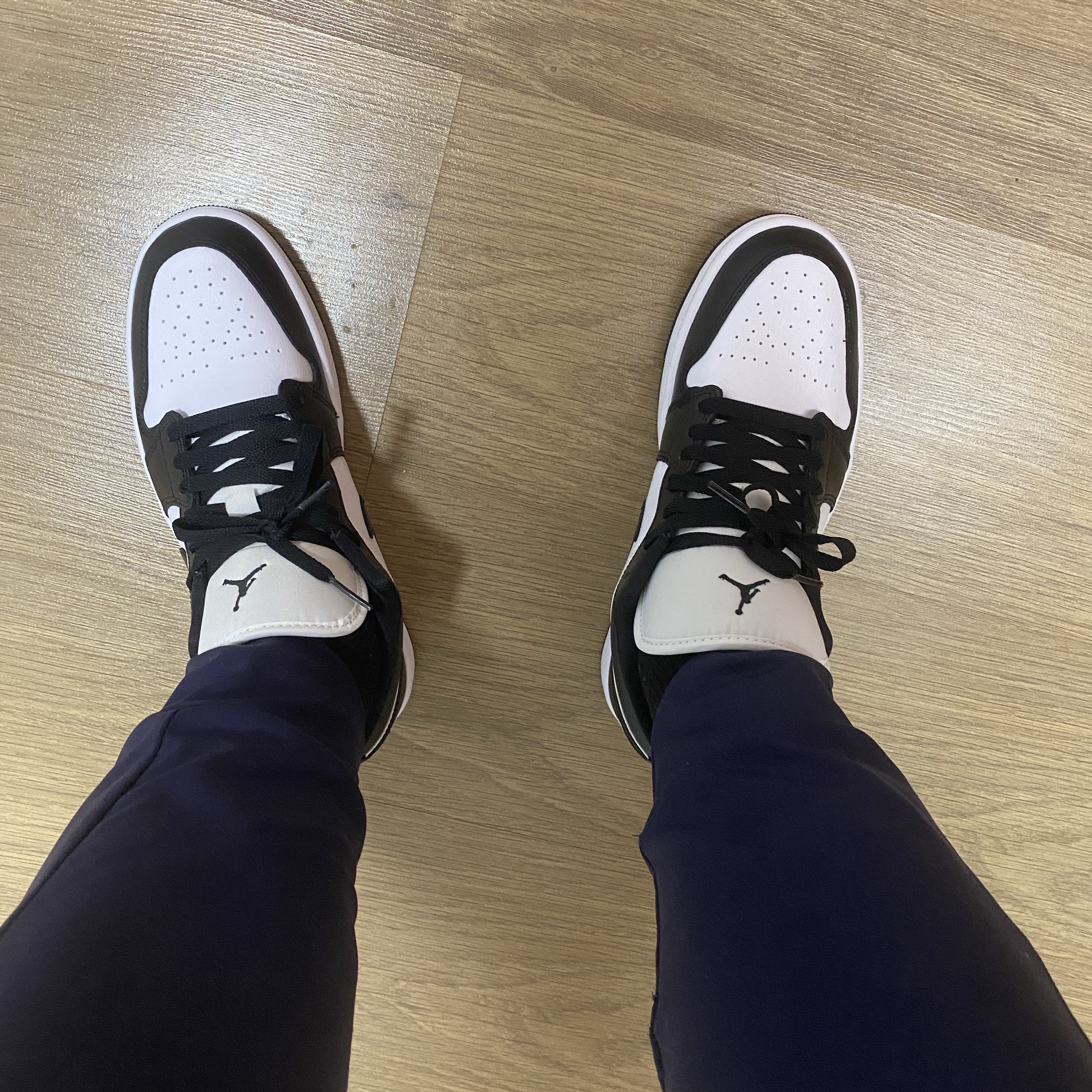 (W) Jordan 1 Low Black and White 착용 스타일