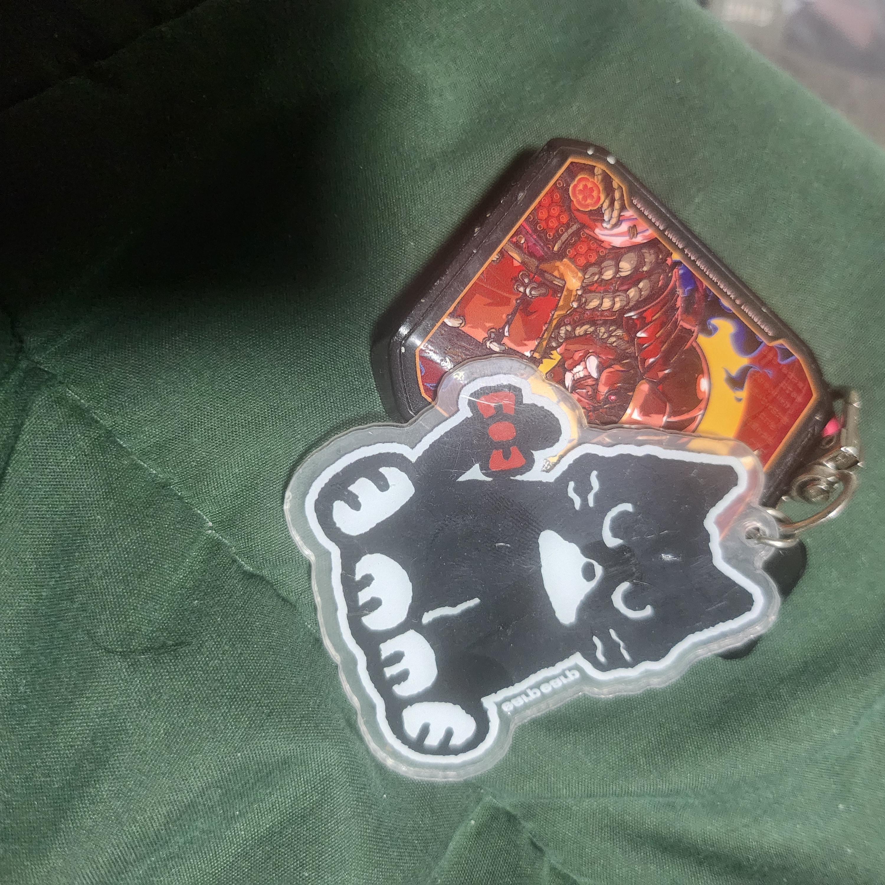 earpearp Mero Big Keyring Black 착용 스타일