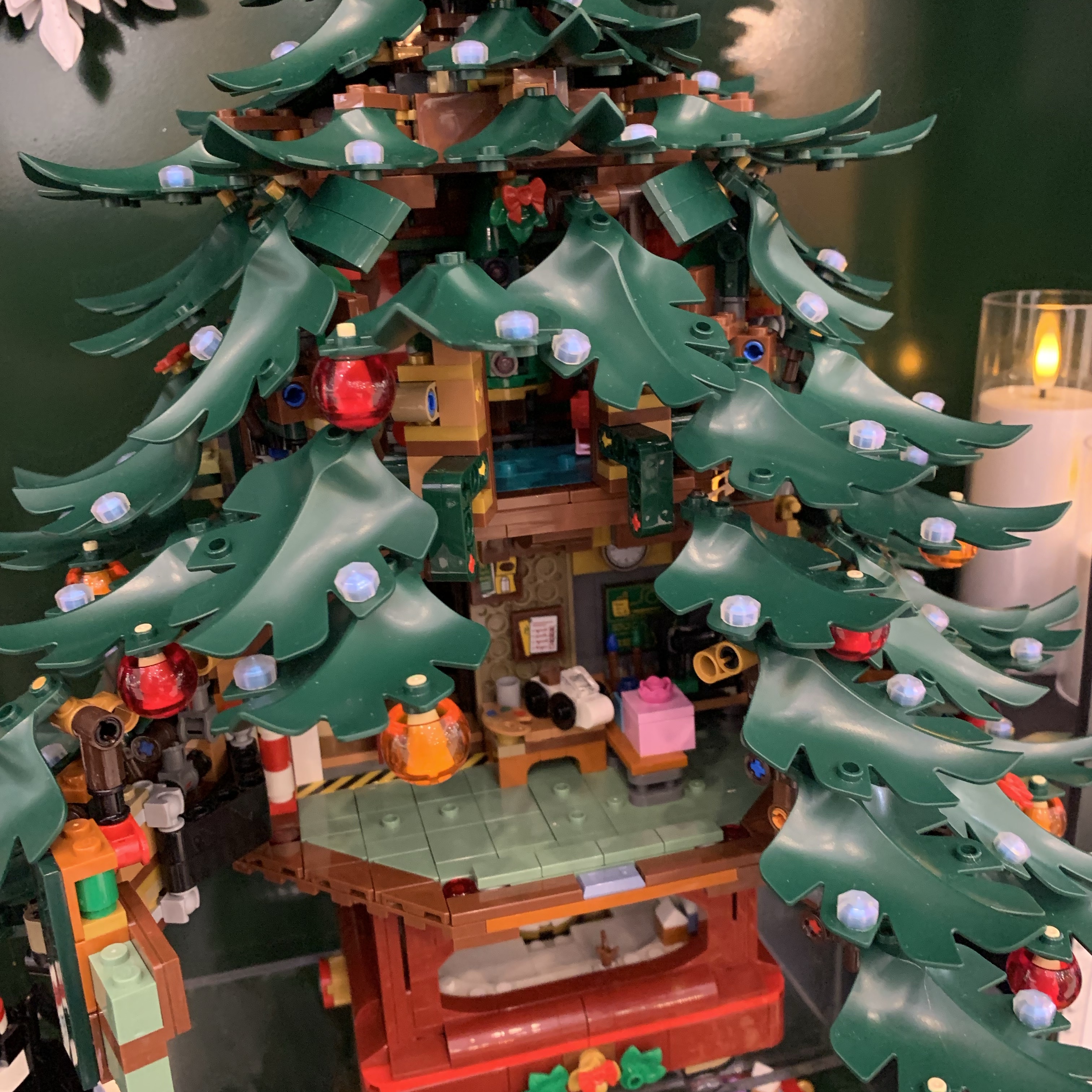 Lego Family Christmas Tree Decoration 착용 스타일
