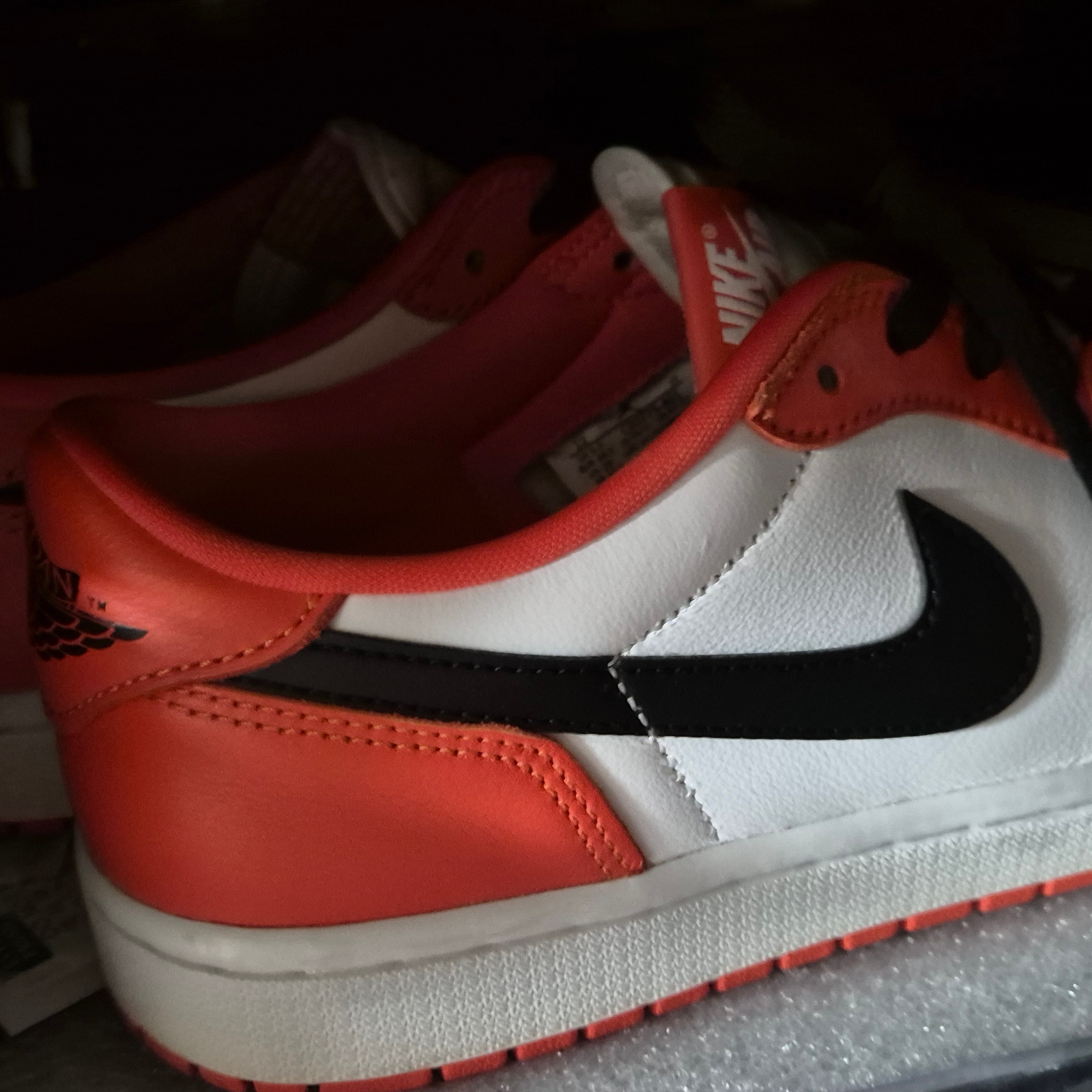Jordan 1 Low OG Starfish 착용 스타일