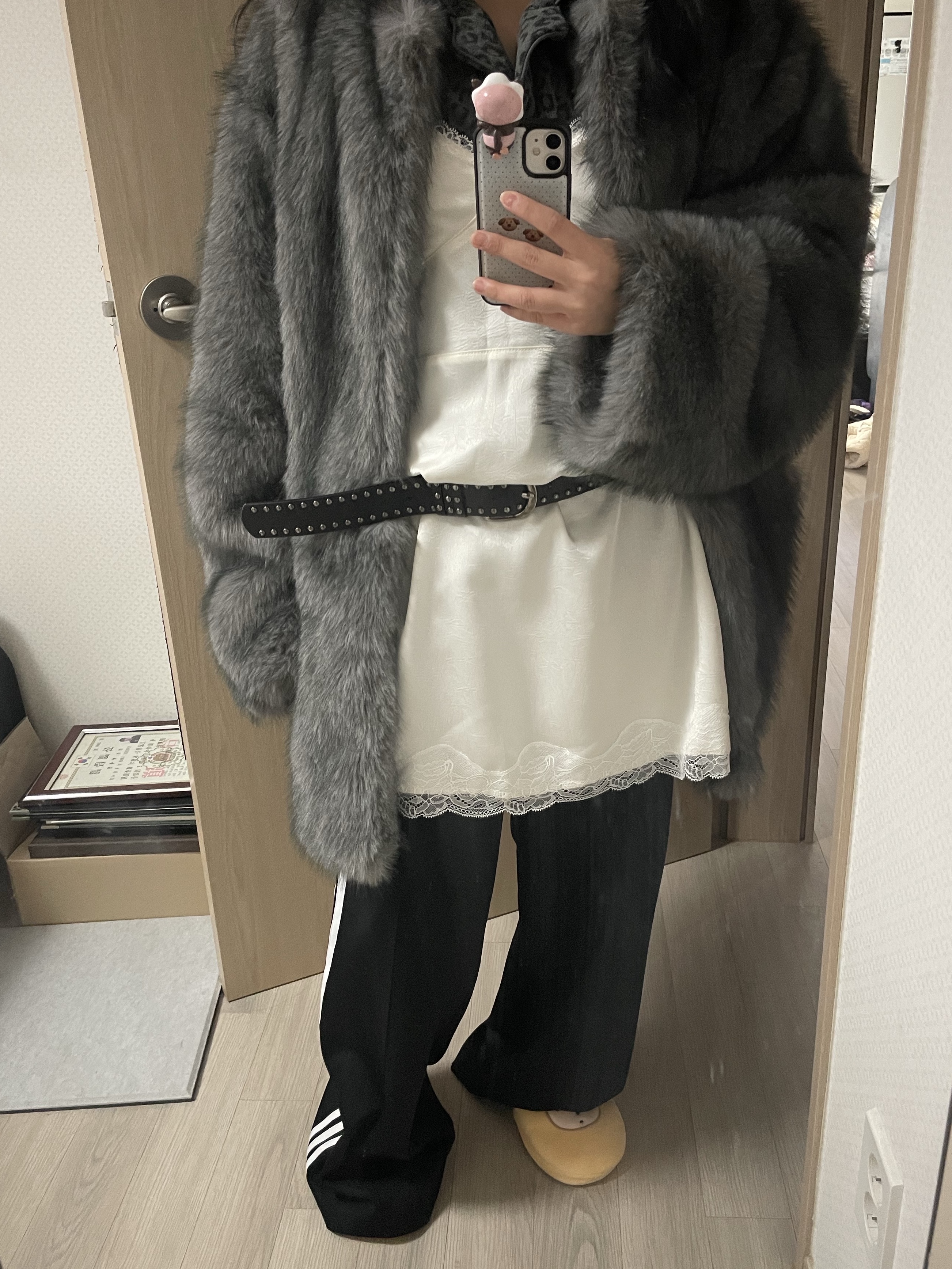The North Face 1992 Nuptse Jacket Black, (W) The North Face White Label Novelty Nuptse Down Jacket Cocoa Brown 착용 스타일 - 3