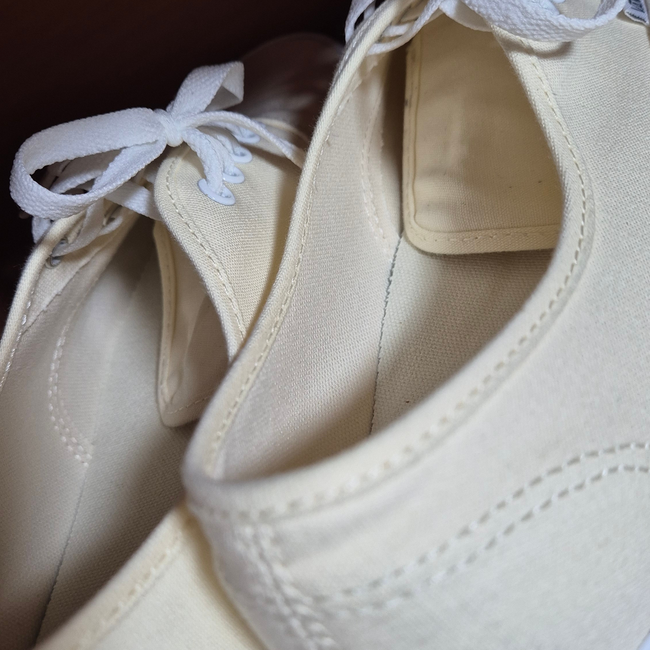 Vans Authentic White 착용 스타일