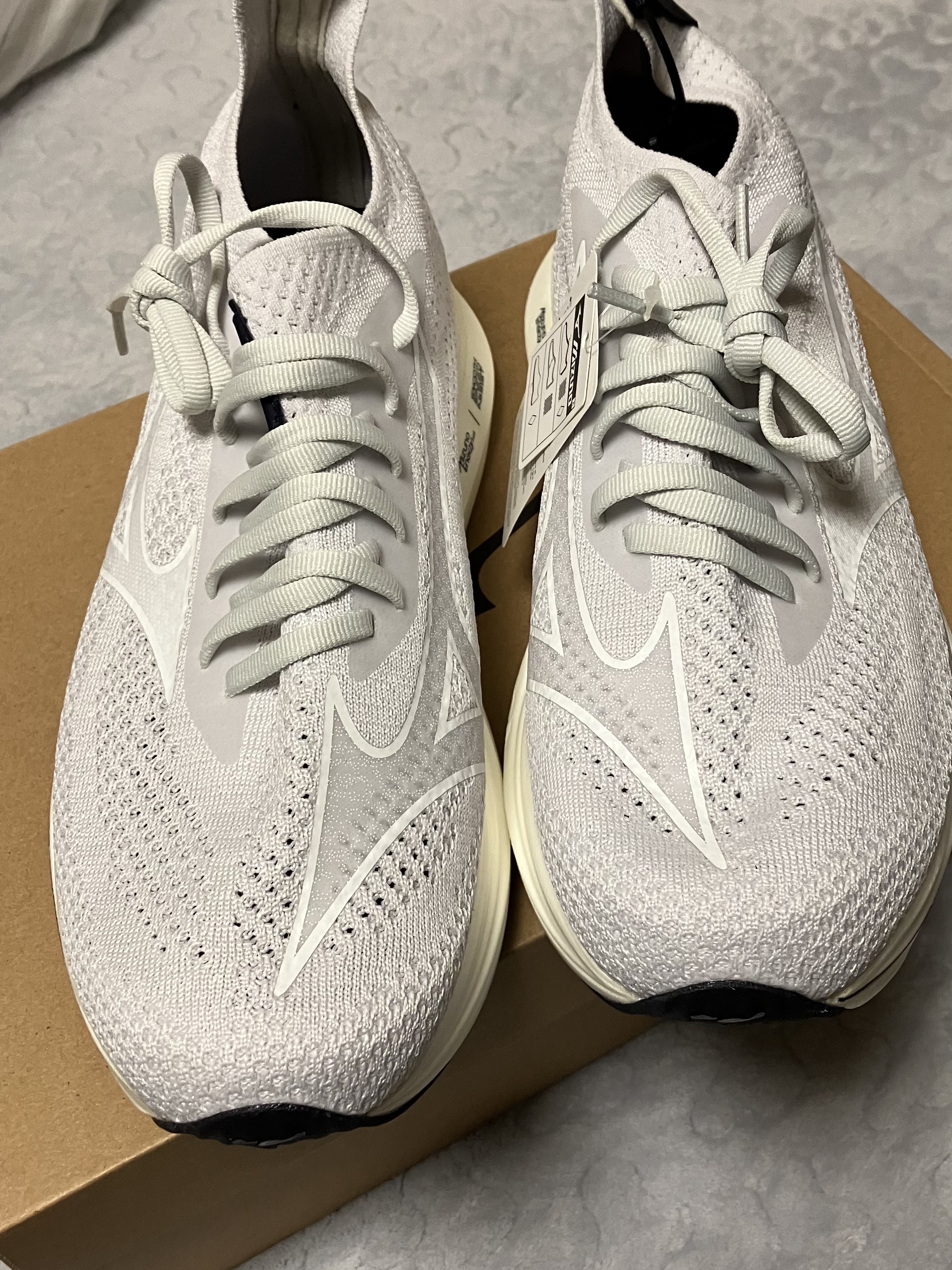 Mizuno Neo Zen Nimbus Cloud White 착용 스타일 - 2