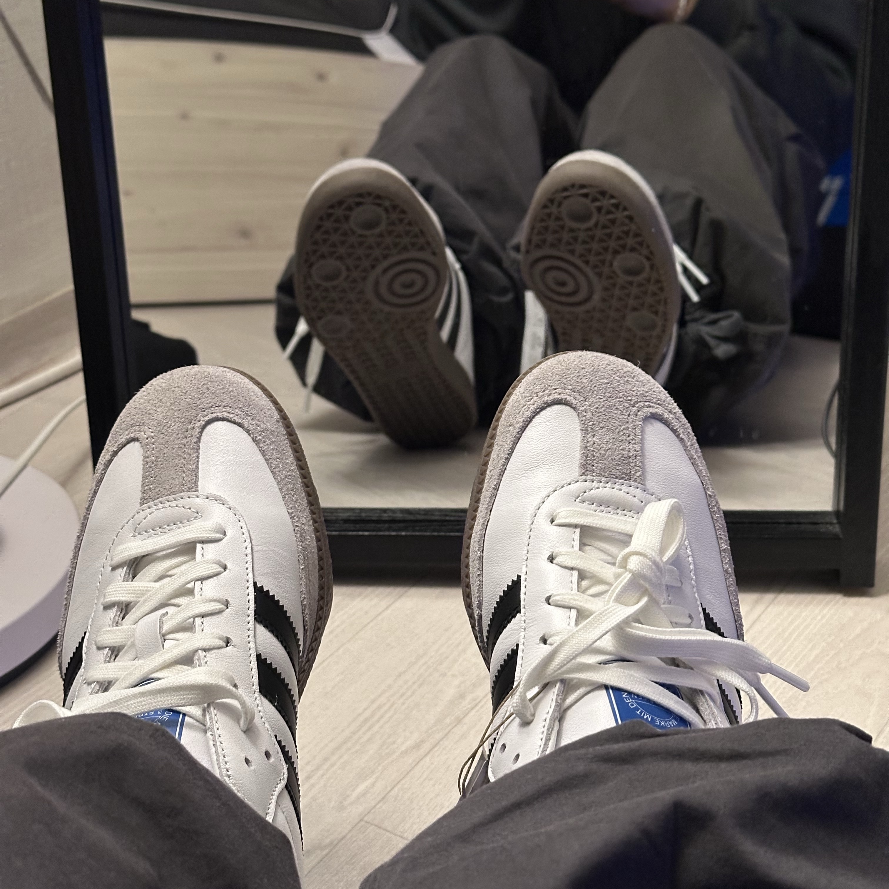 Adidas Samba OG Cloud White 착용 스타일 - 2
