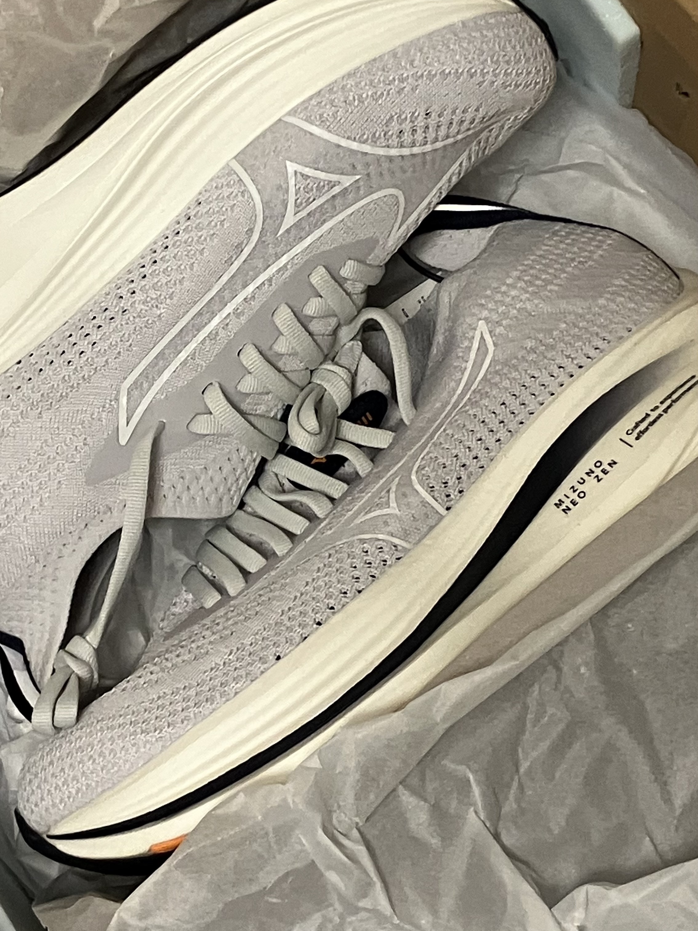 Mizuno Neo Zen Nimbus Cloud White 착용 스타일 - 1