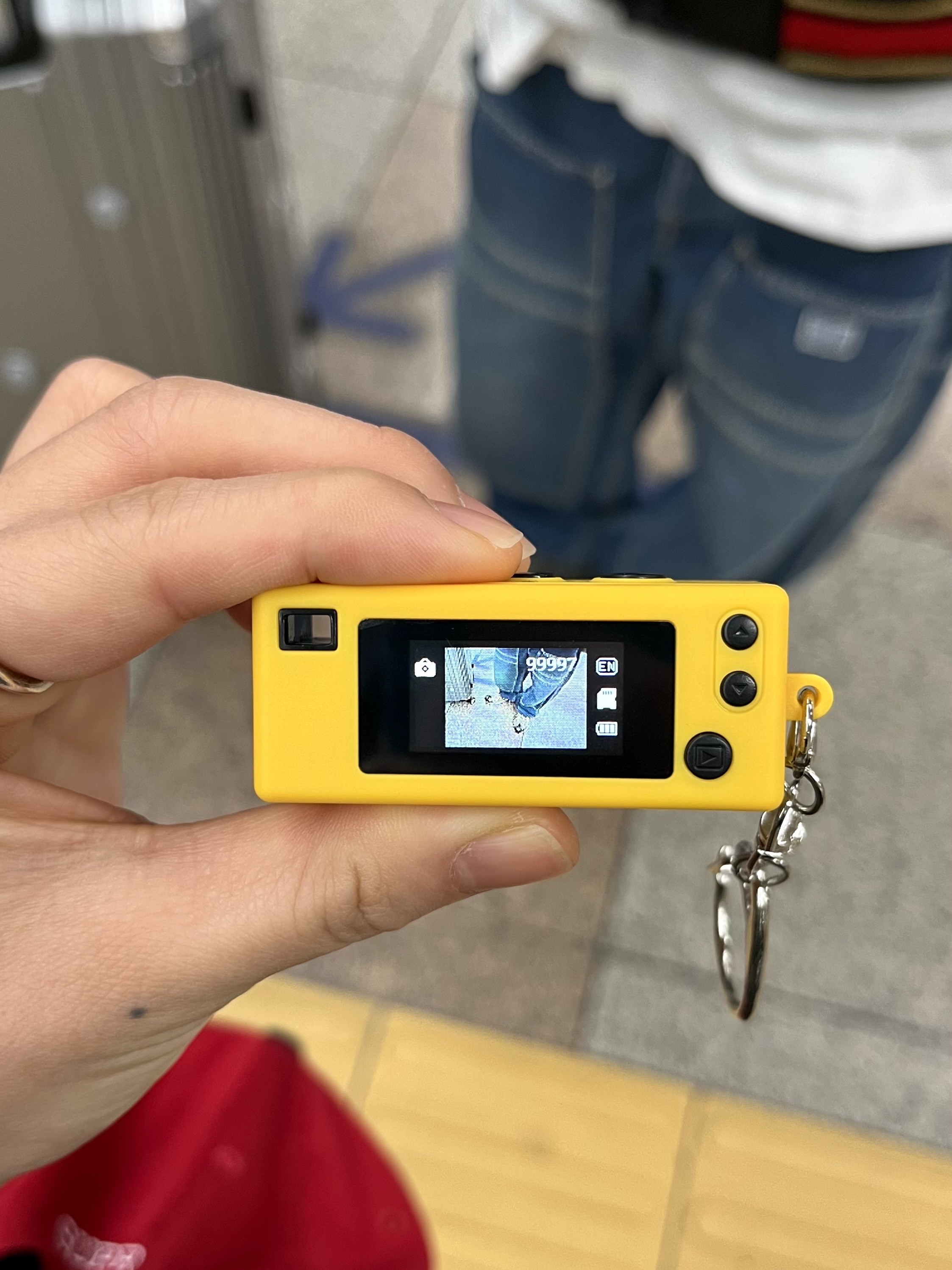 Kodak Charmera Key Chain Film Camera Sealed Case (1 Blind Box), Kapital 11.5 oz. Denim Lumber Pants Indigo (Processing) 착용 스타일