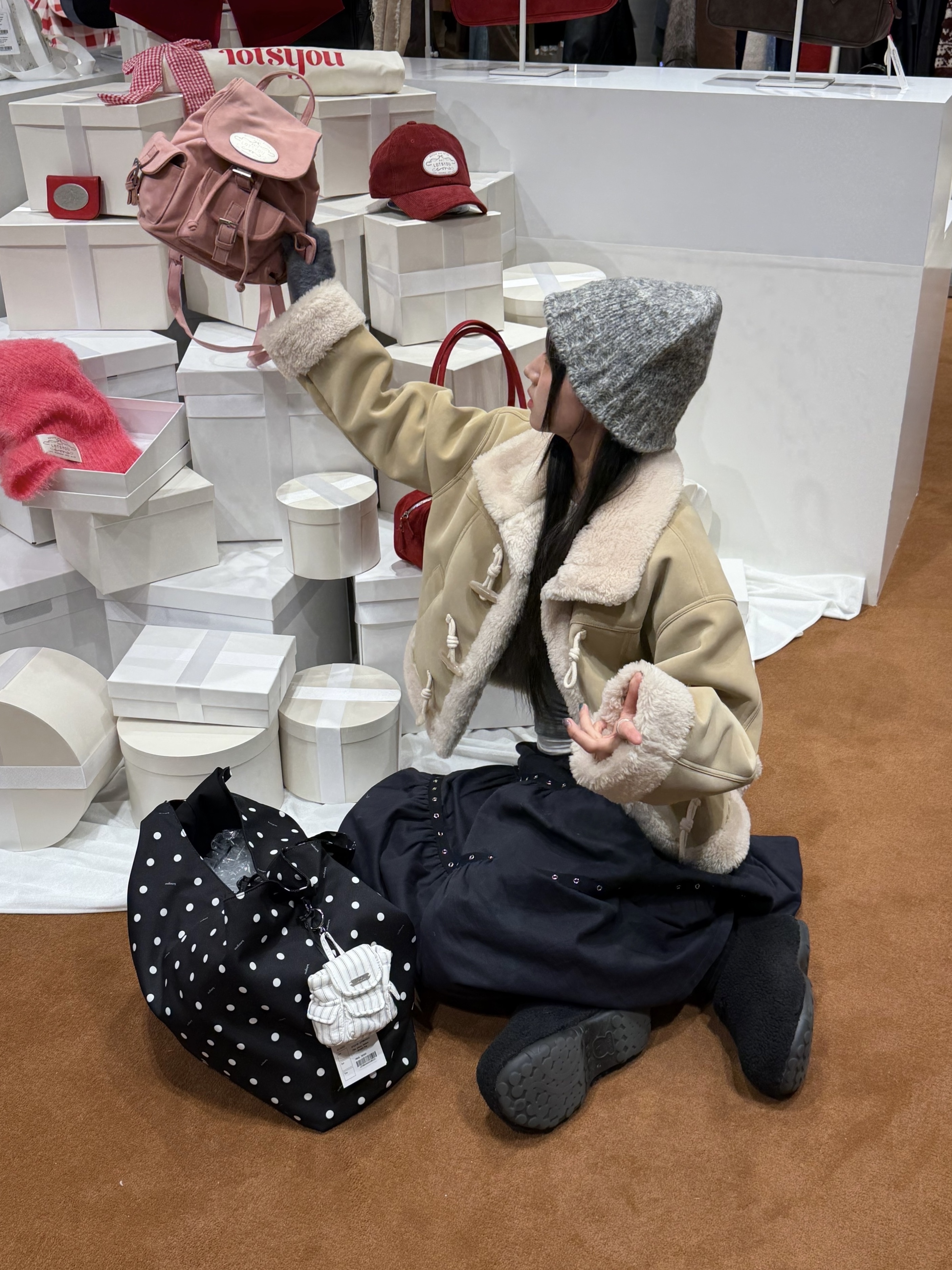 [예약 배송] LOTS YOU Nostalgia Chubby Backpack Pink, (W) Adidas Adifom Stan Mule Core Black Cloud White 착용 스타일 - 2